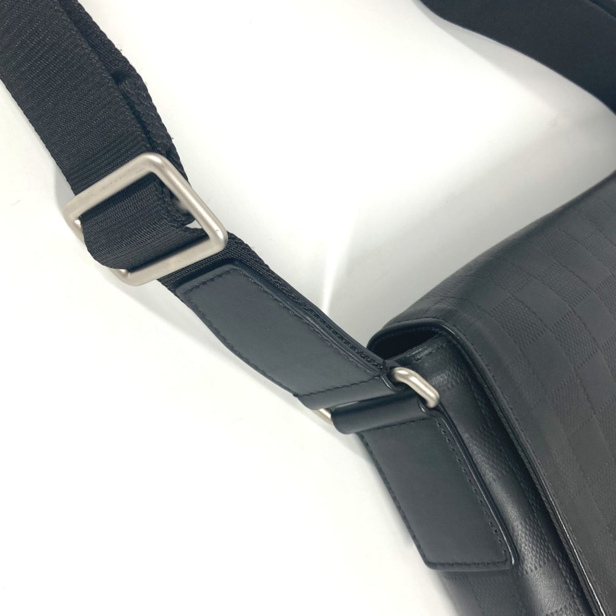 Louis Vuitton Black Damier Infini Shoulder Bag (Pre-Owned)