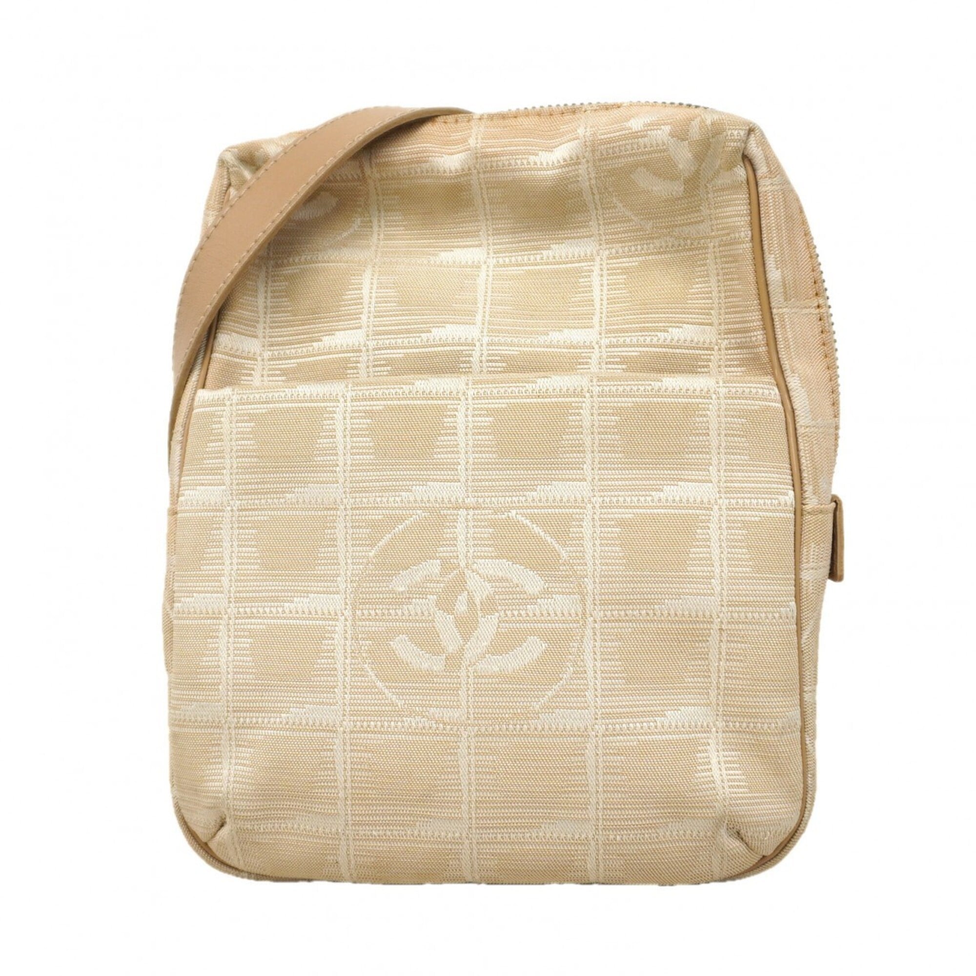 Chanel Beige Nylon Shoulder Bag (Pre-Owned)