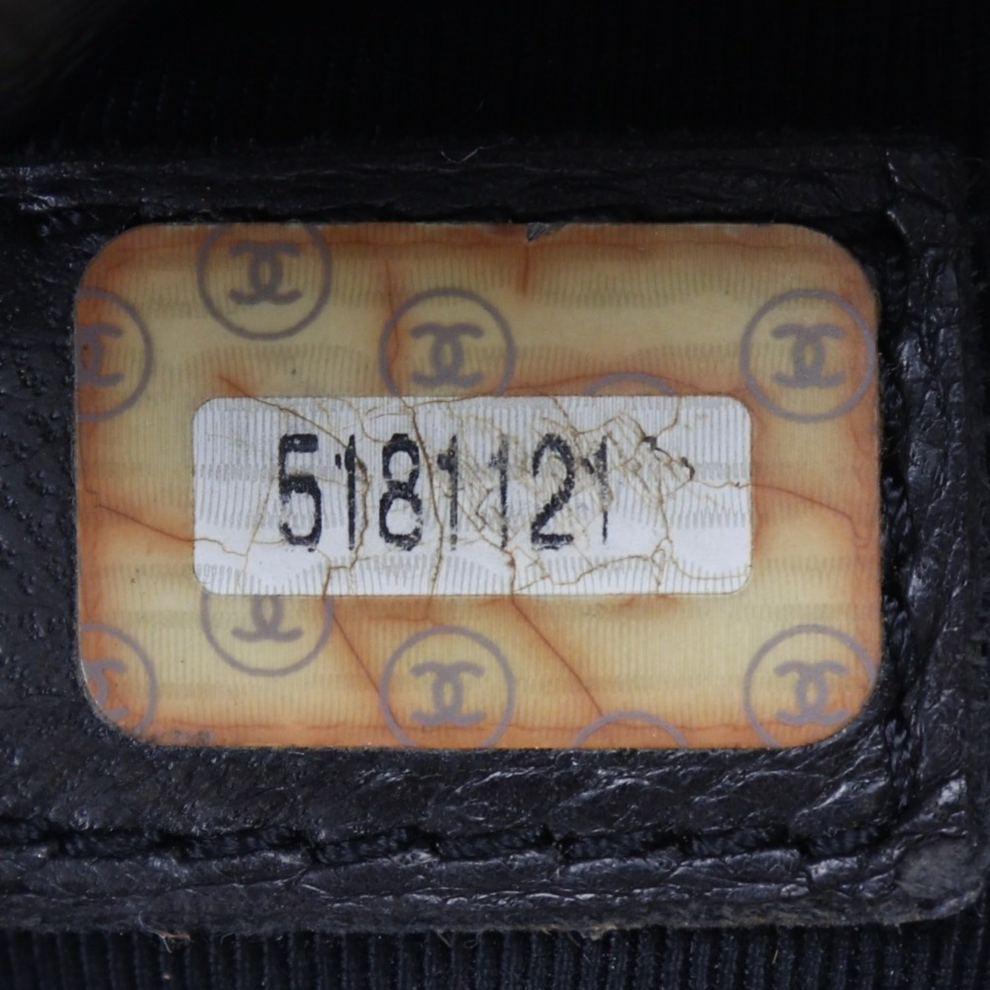 Chanel Black Caviar Leather Handbag (Pre-Owned)