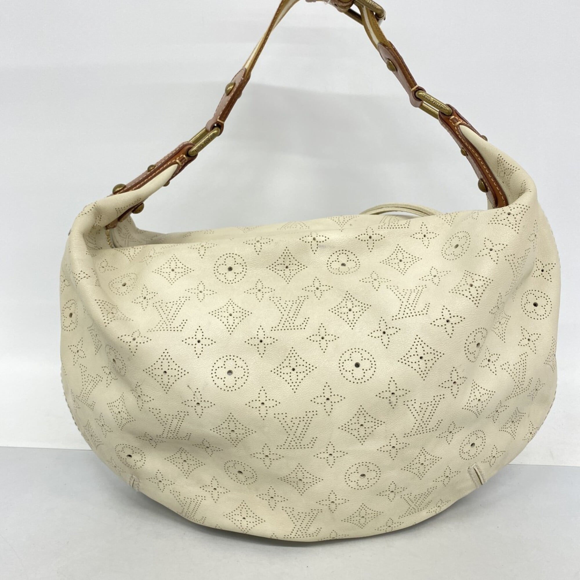 Louis Vuitton Blanc Shoulder Bag (Pre-Owned)
