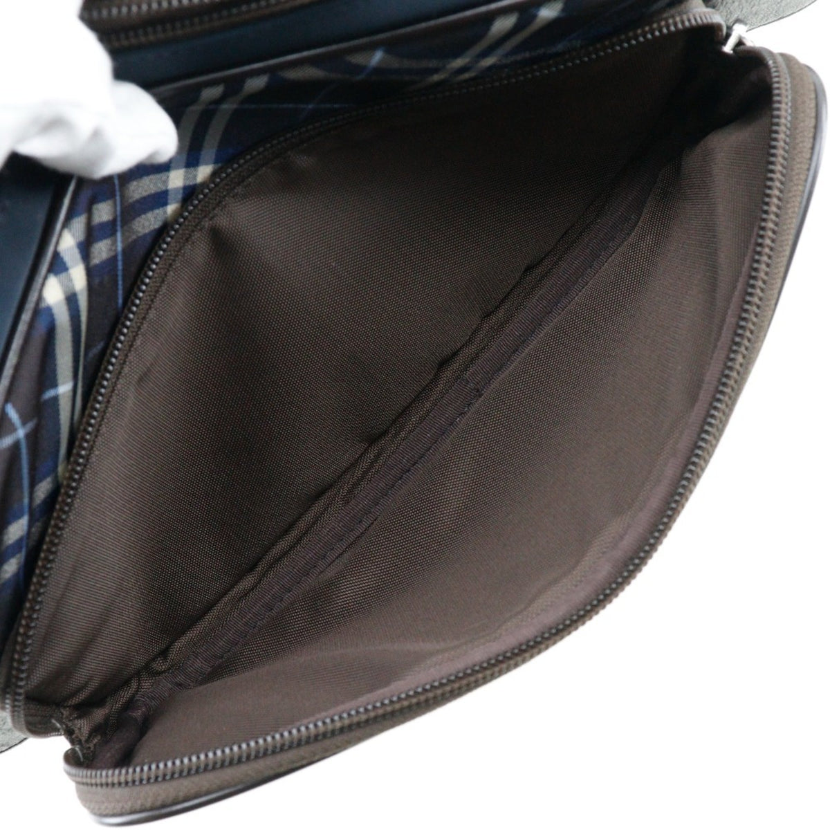 Burberry Black Label Black Nylon Sling Bag (Pre-Owned)