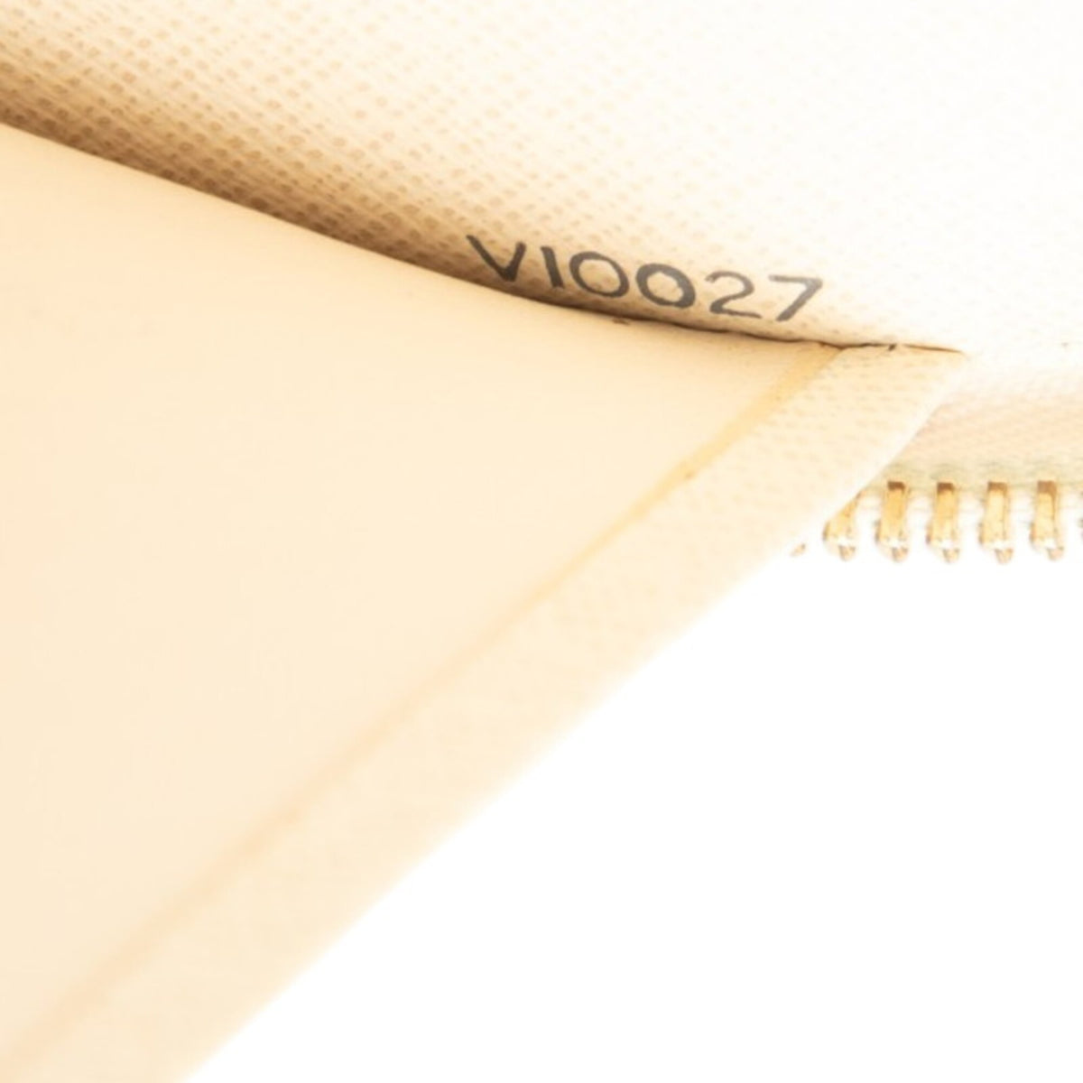 Louis Vuitton White Pvc Leather Long Wallet (Bi-Fold) (Pre-Owned)