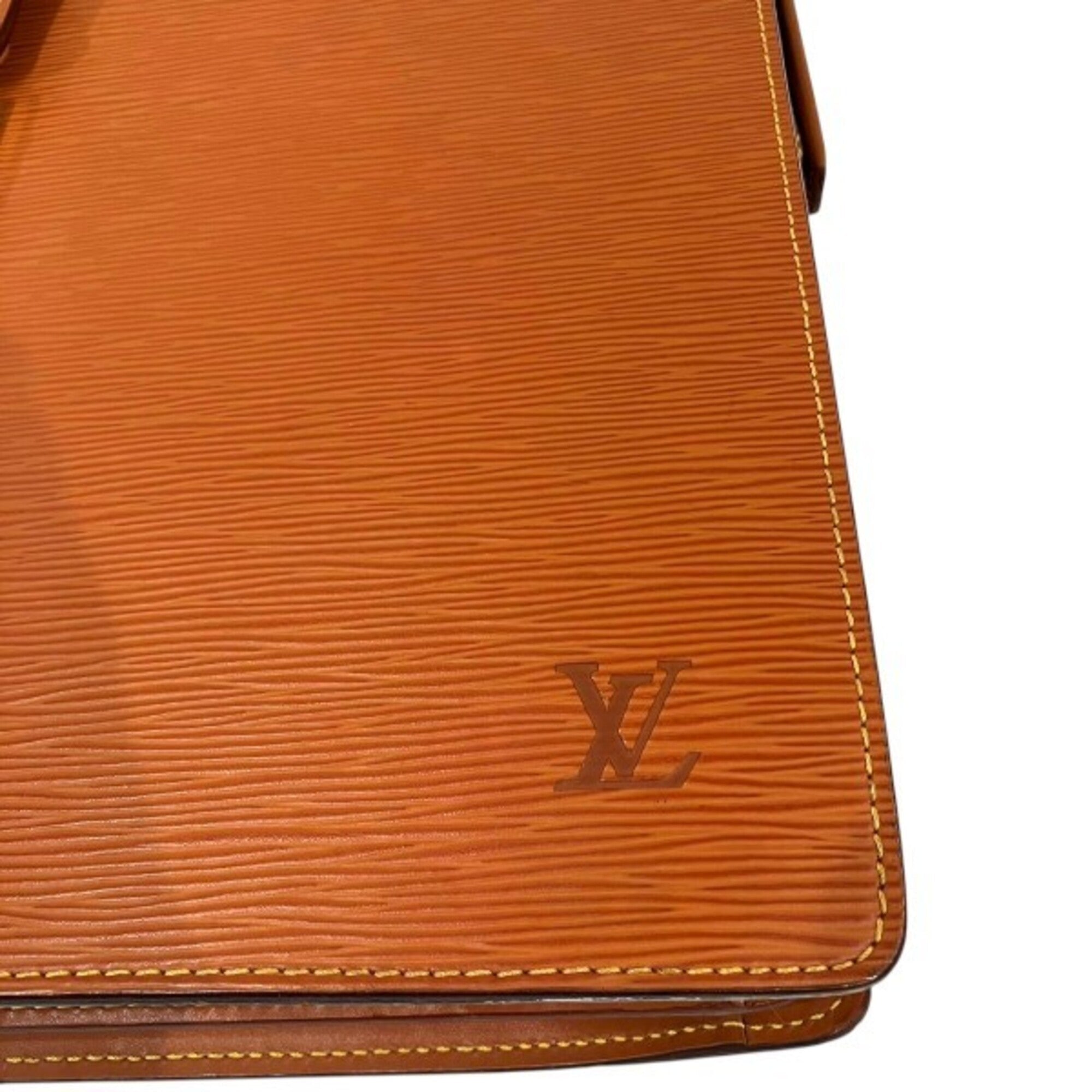 Louis Vuitton Gold Cipango Epi Leather Handbag (Pre-Owned)