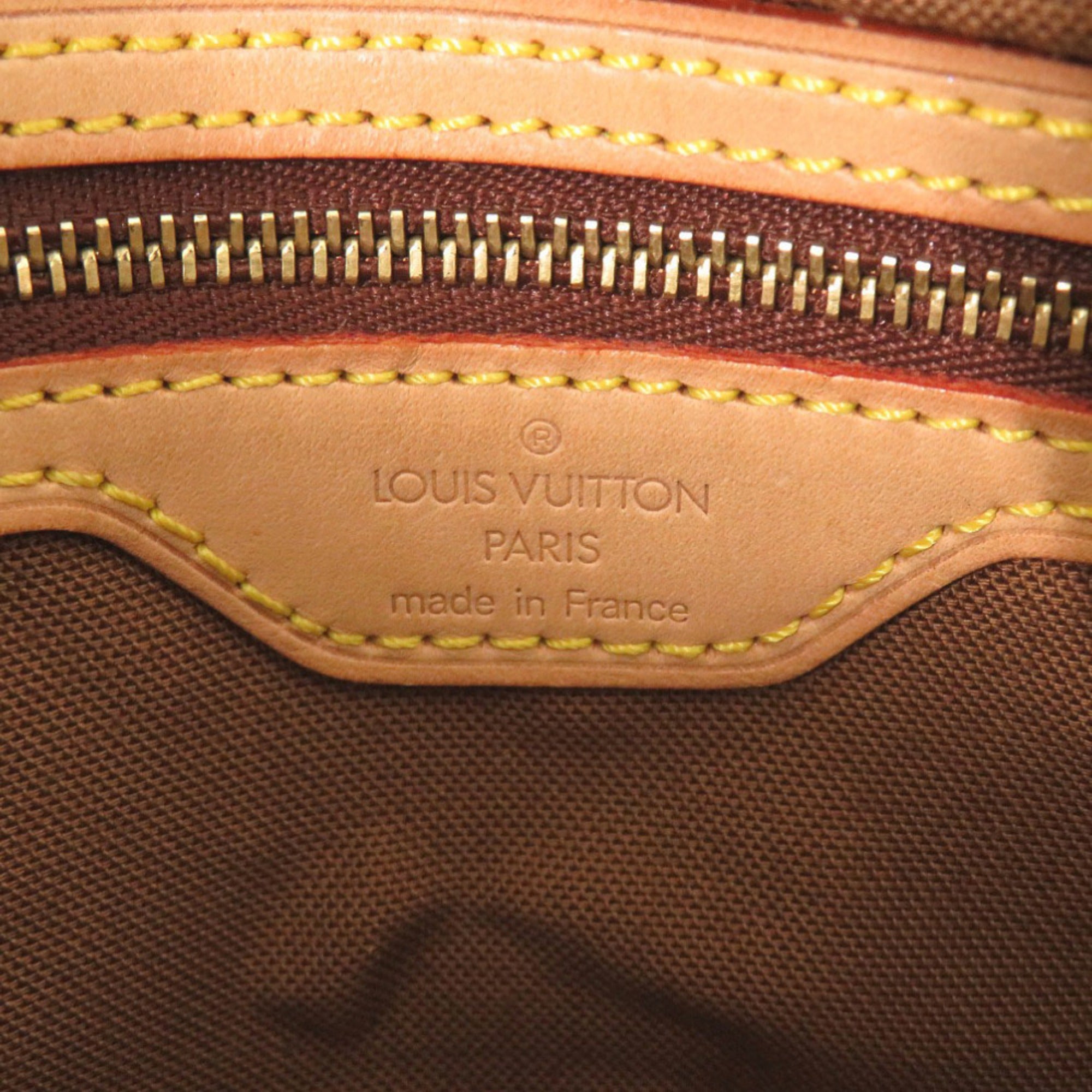 Louis Vuitton Brown Monogram Monogram Shoulder Bag (Pre-Owned)