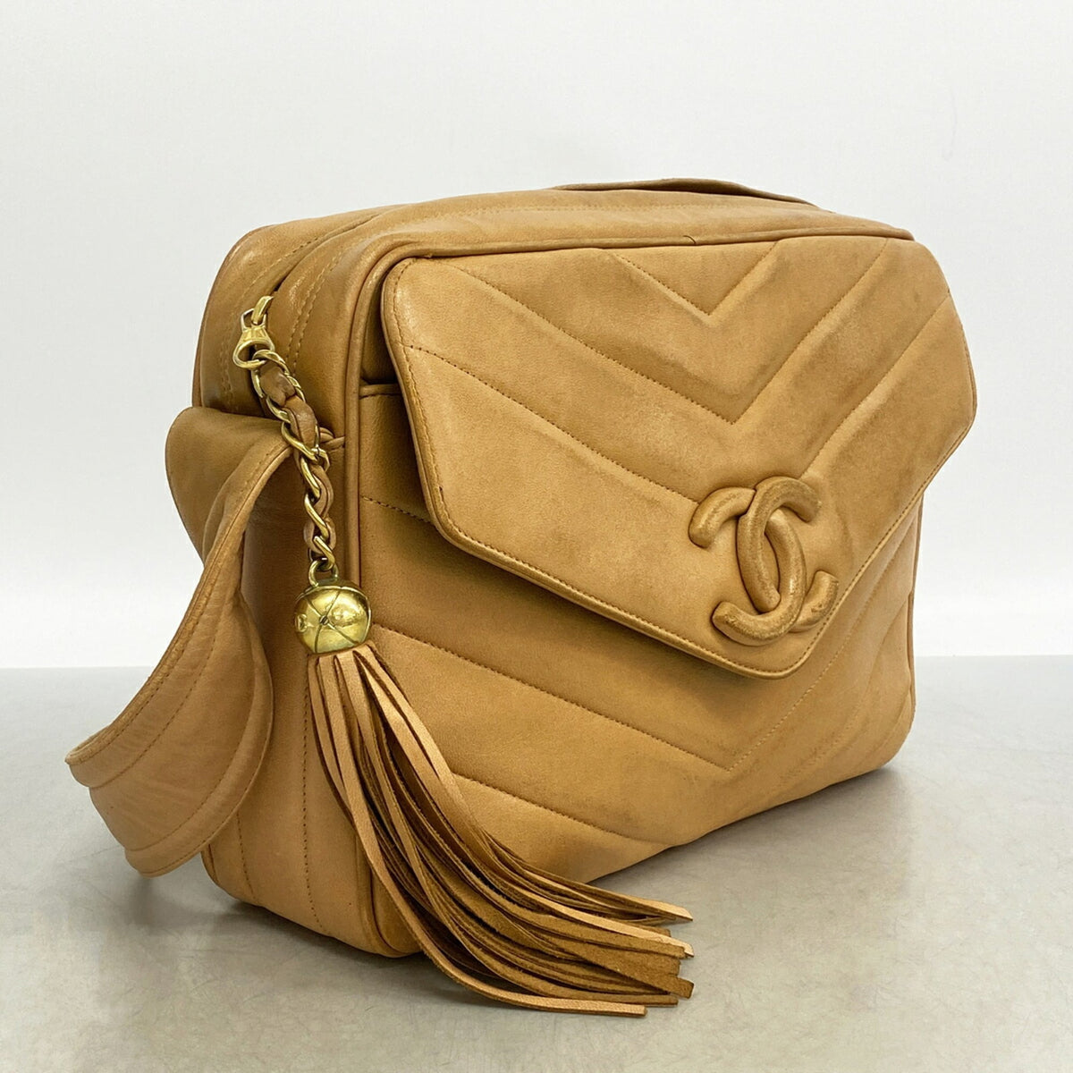 Chanel Brown Leather Shoulder Bag (Pre-Owned)