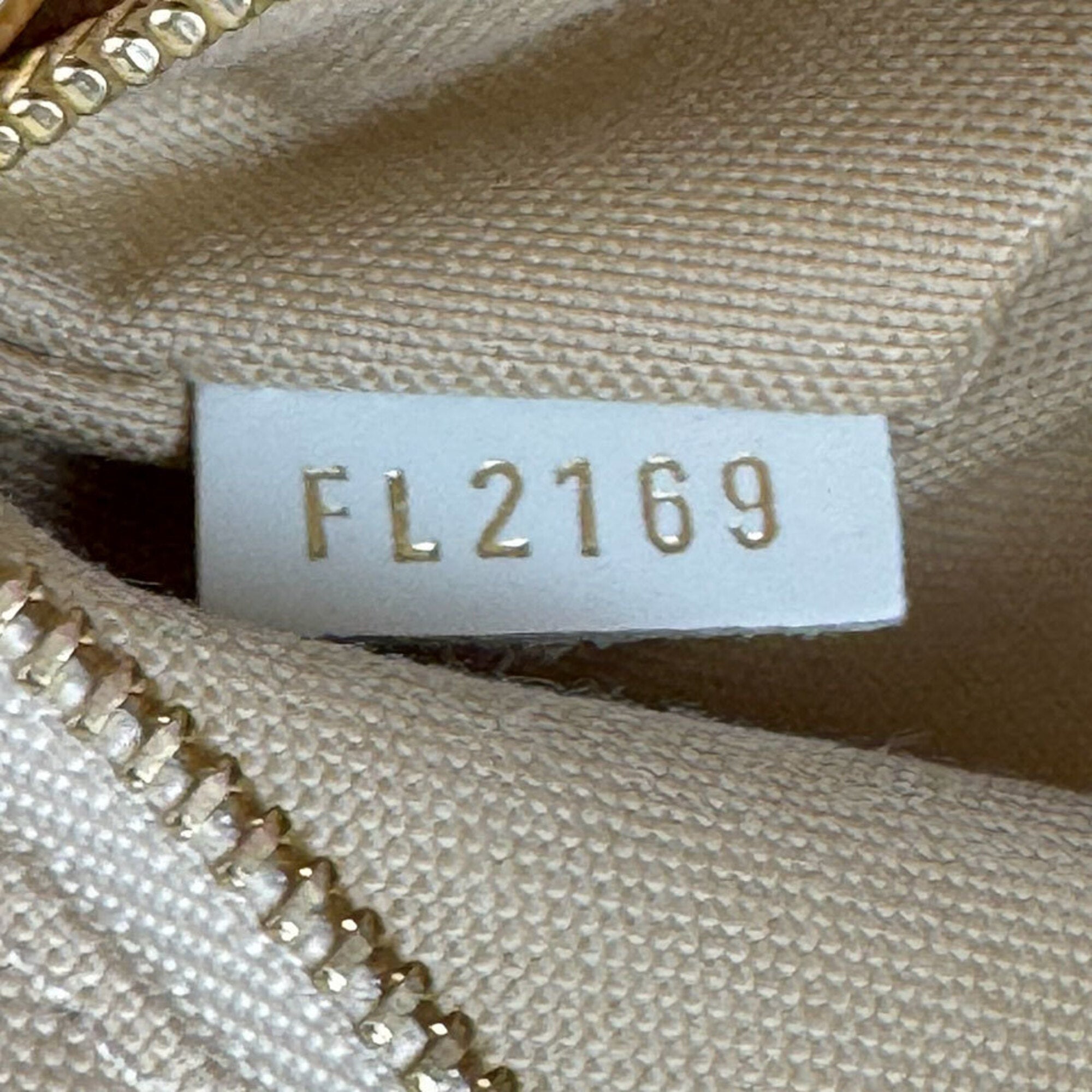 Louis Vuitton Beige Khaki White Pvc Handbag Shoulder Bag (Pre-Owned)