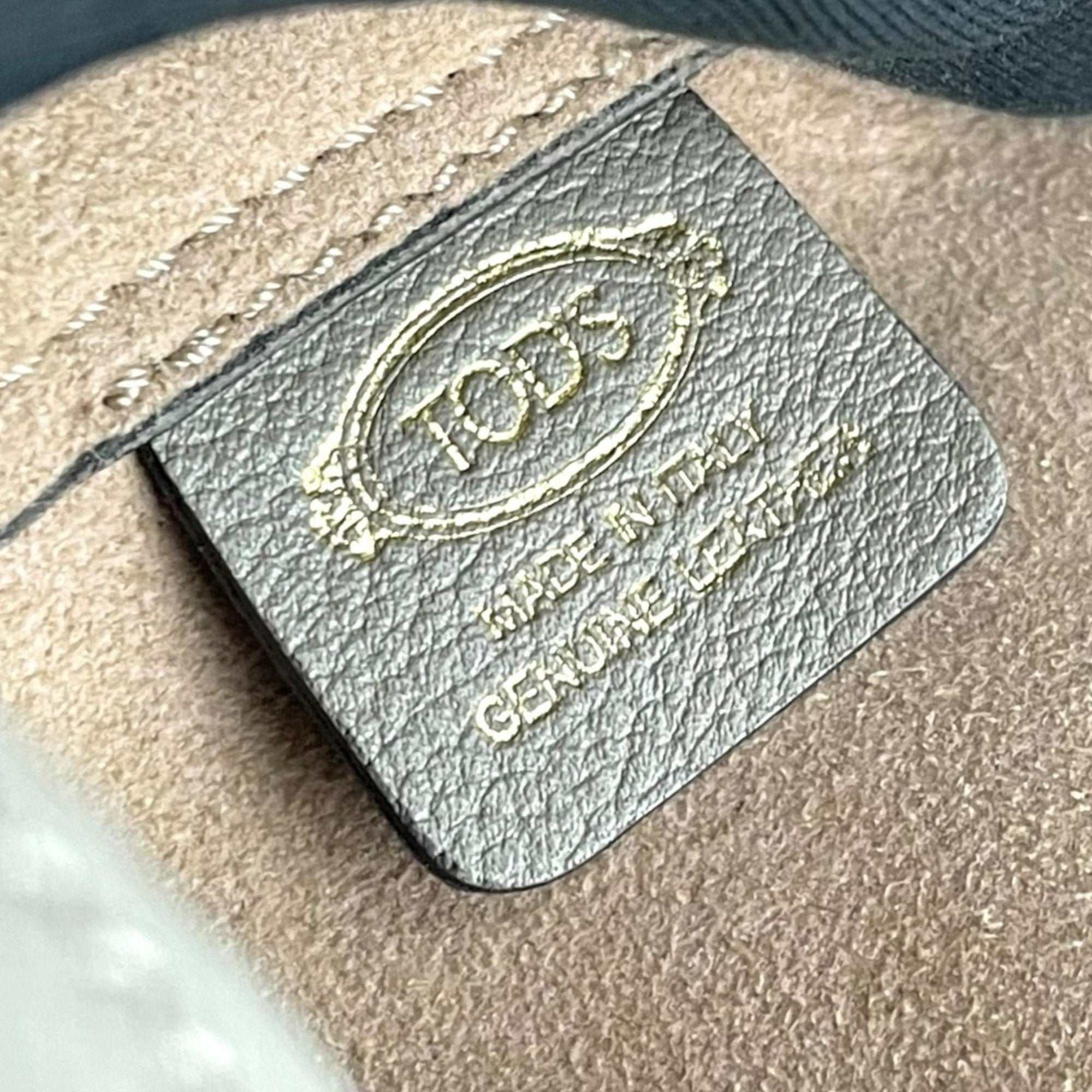 Tod's Grayish Leather Handbag Pouch Tote Bag (Pre-Owned)