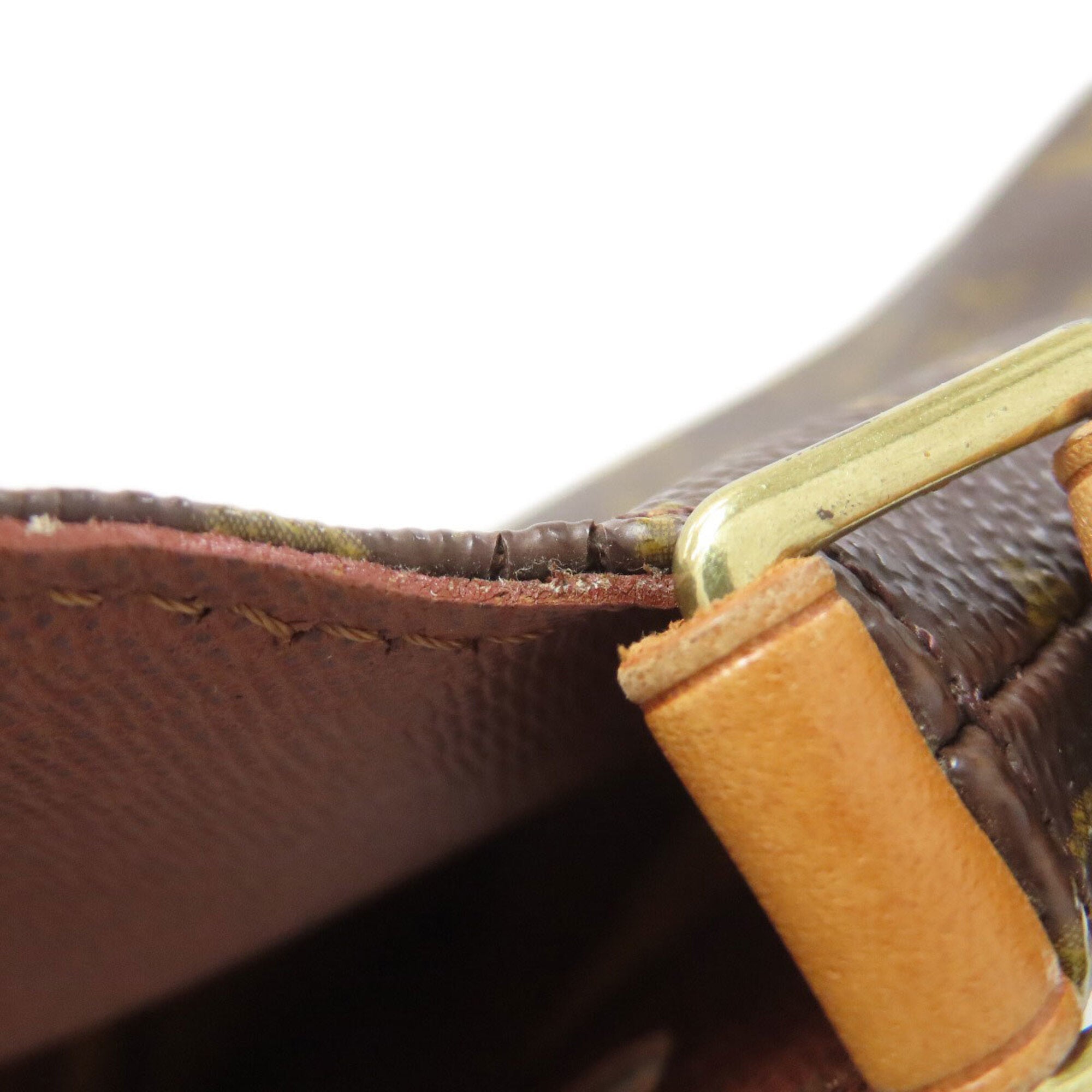 Louis Vuitton Monogram Monogram Shoulder Bag (Pre-Owned)