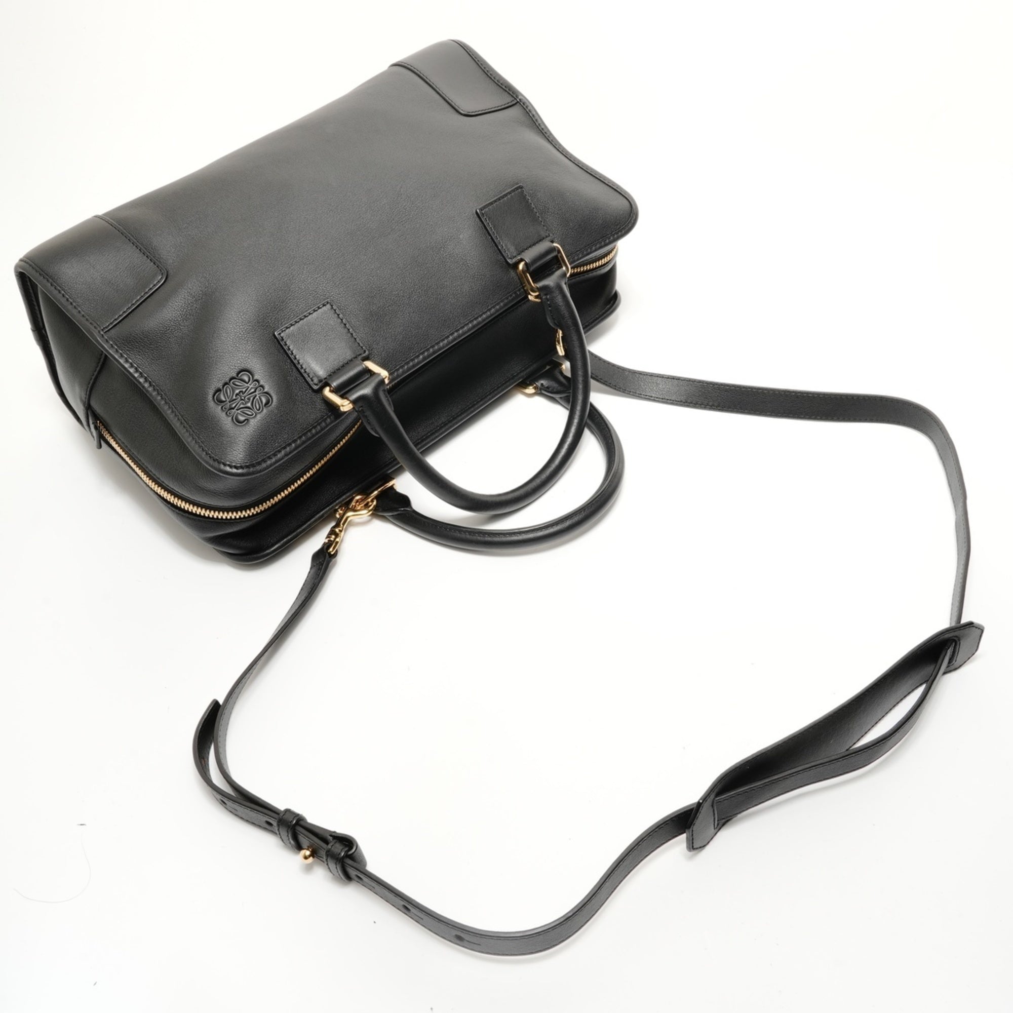 Loewe Black Handbag (Pre-Owned)