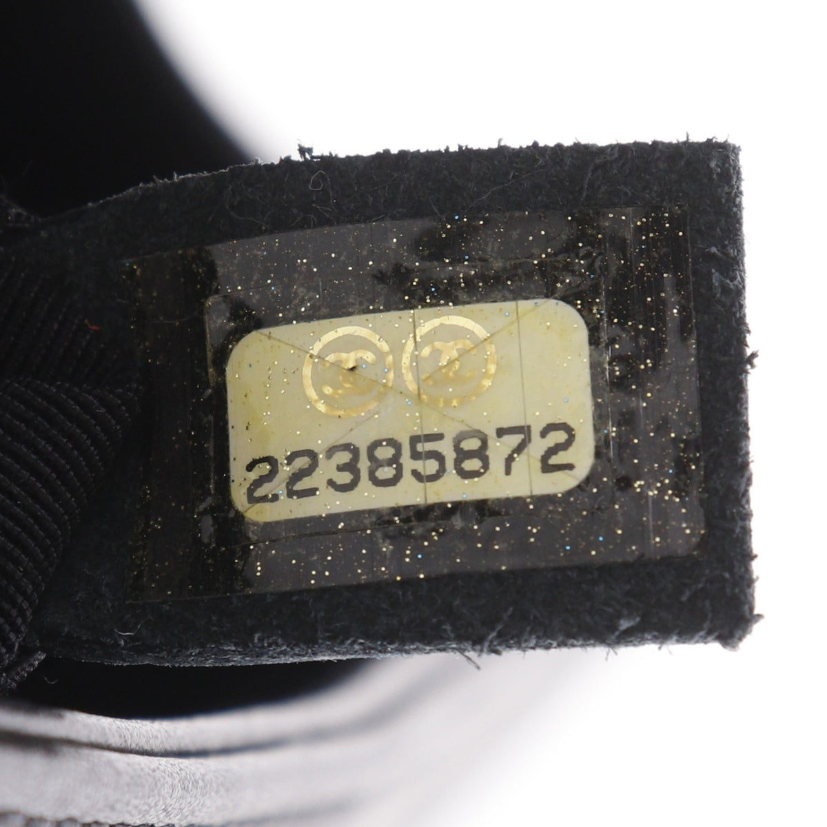 Chanel Black Leather Shoulder Bag (Pre-Owned)