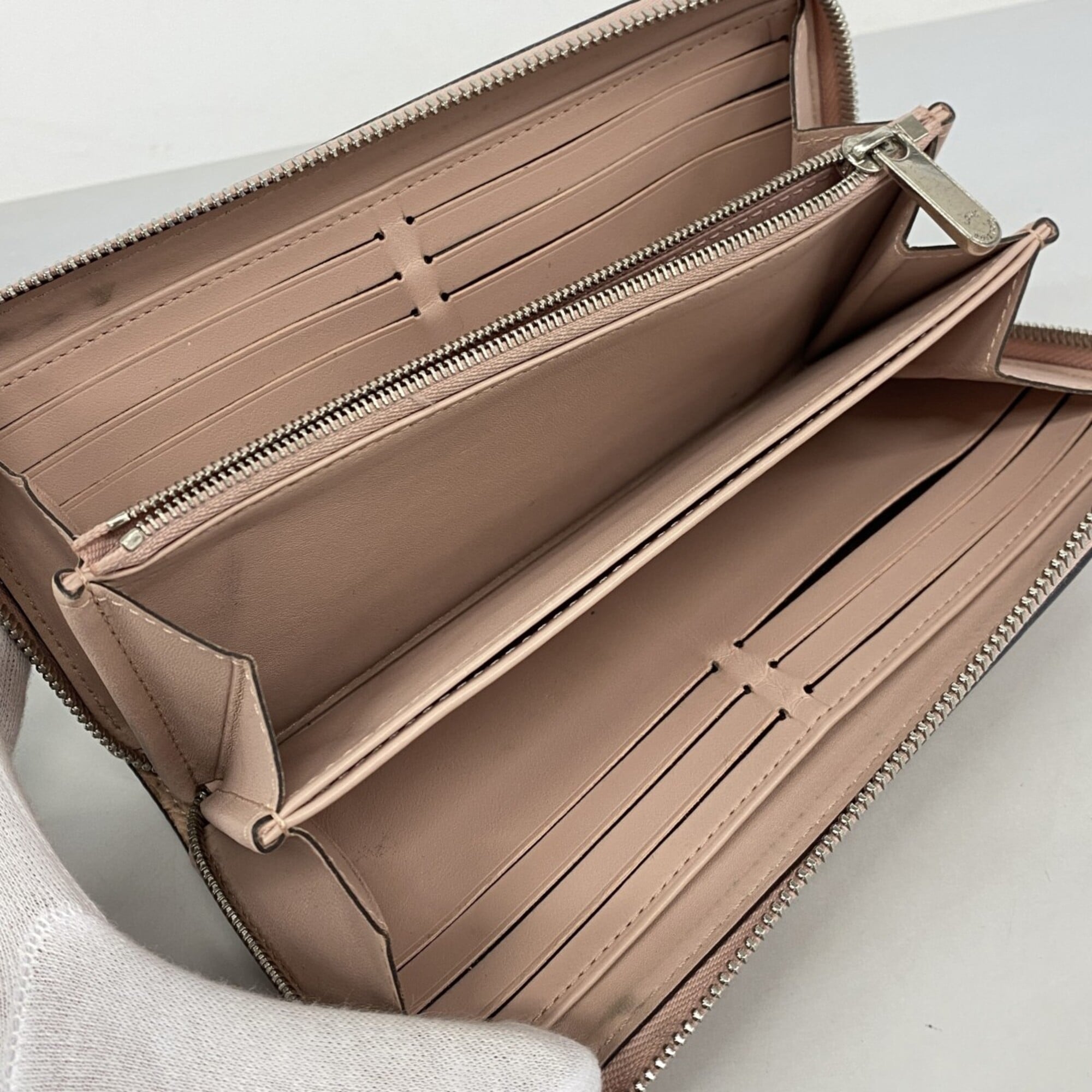 Louis Vuitton Magnolia Long Wallet (Bi-Fold) (Pre-Owned)
