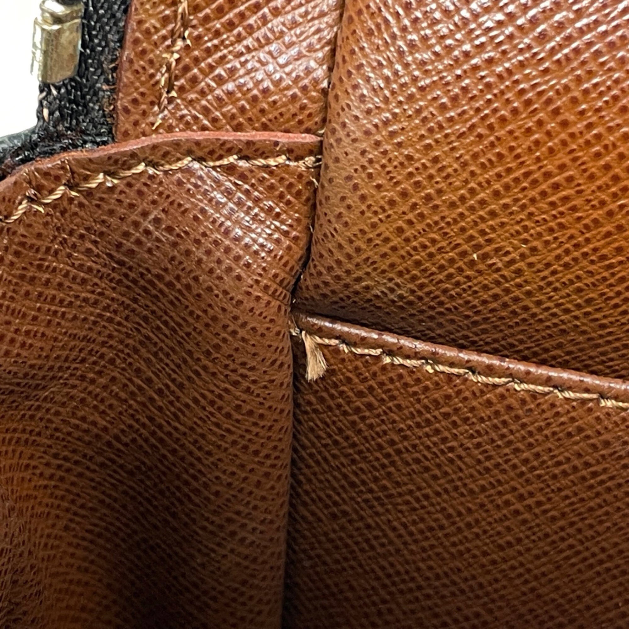 Louis Vuitton Brown Monogram Shoulder Bag (Pre-Owned)