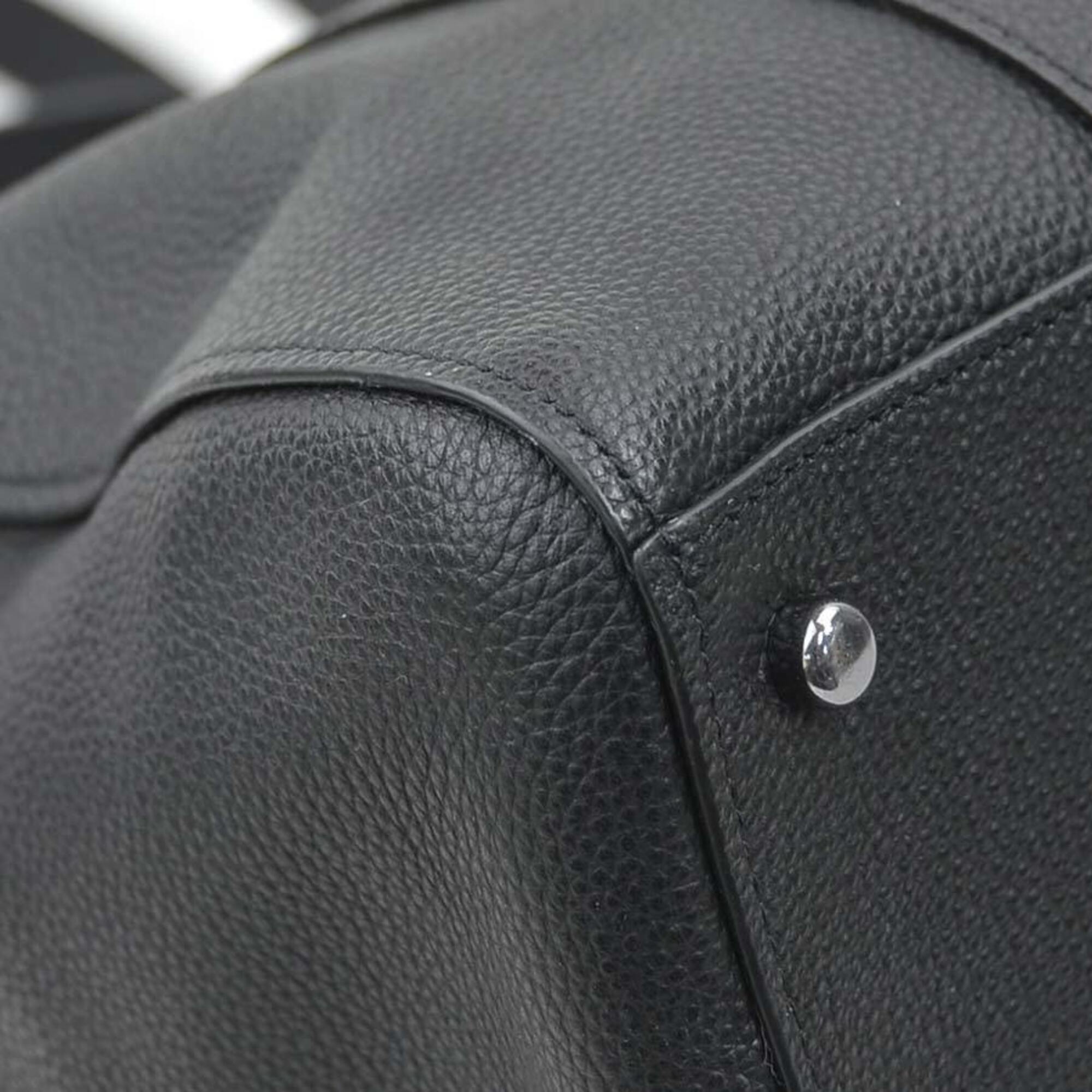 Coach Black Leather Shoulder Bag (Pre-Owned)
