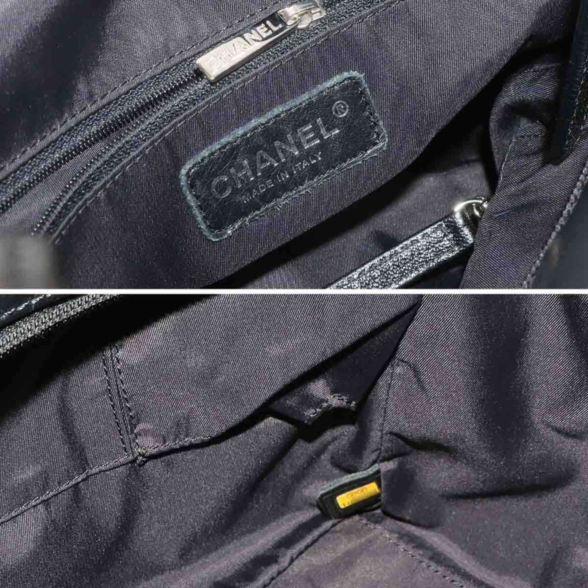 Chanel Black Nylon Leather Handbag Tote Bag (Pre-Owned)