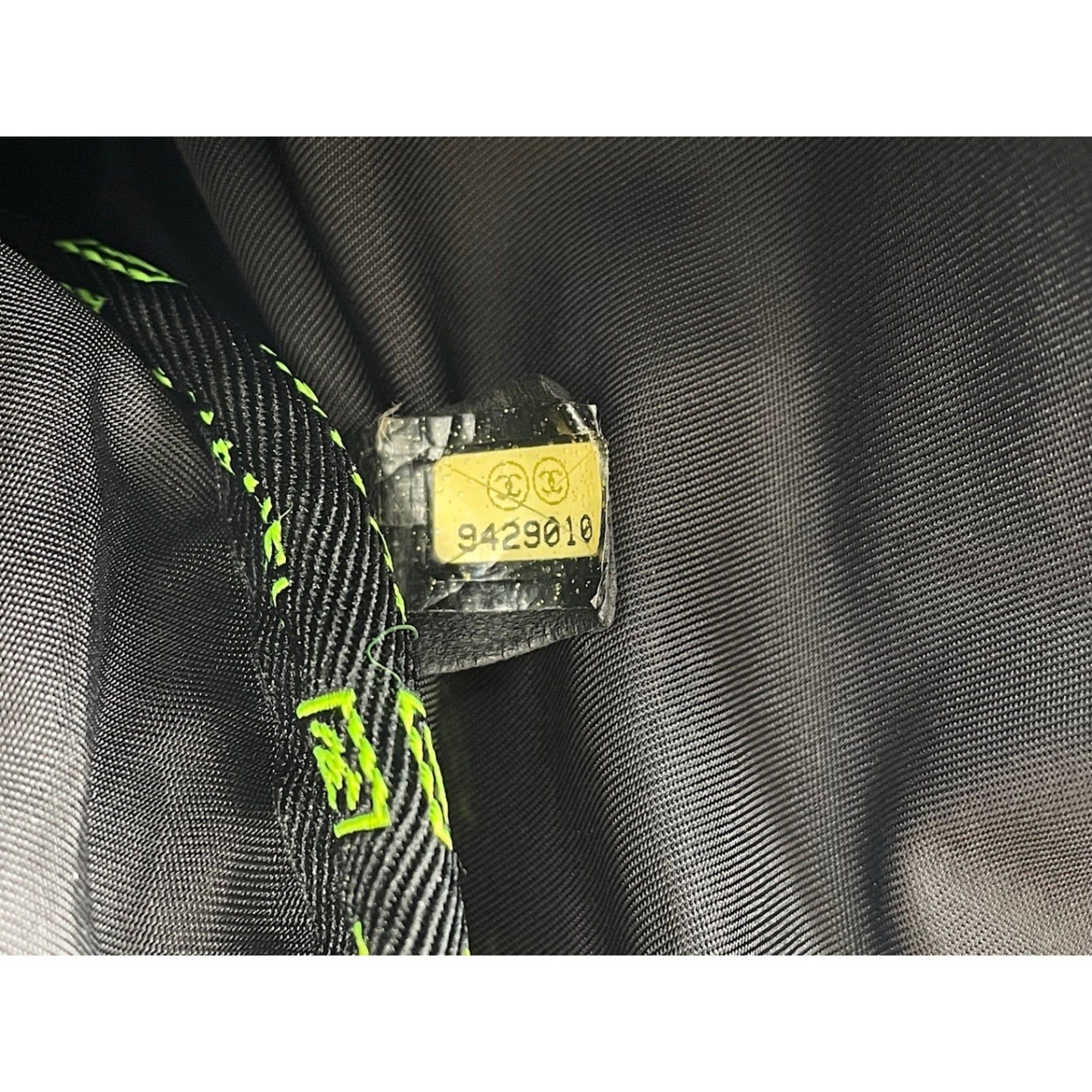 Chanel Sport Black Shoulder Bag (Pre-Owned)