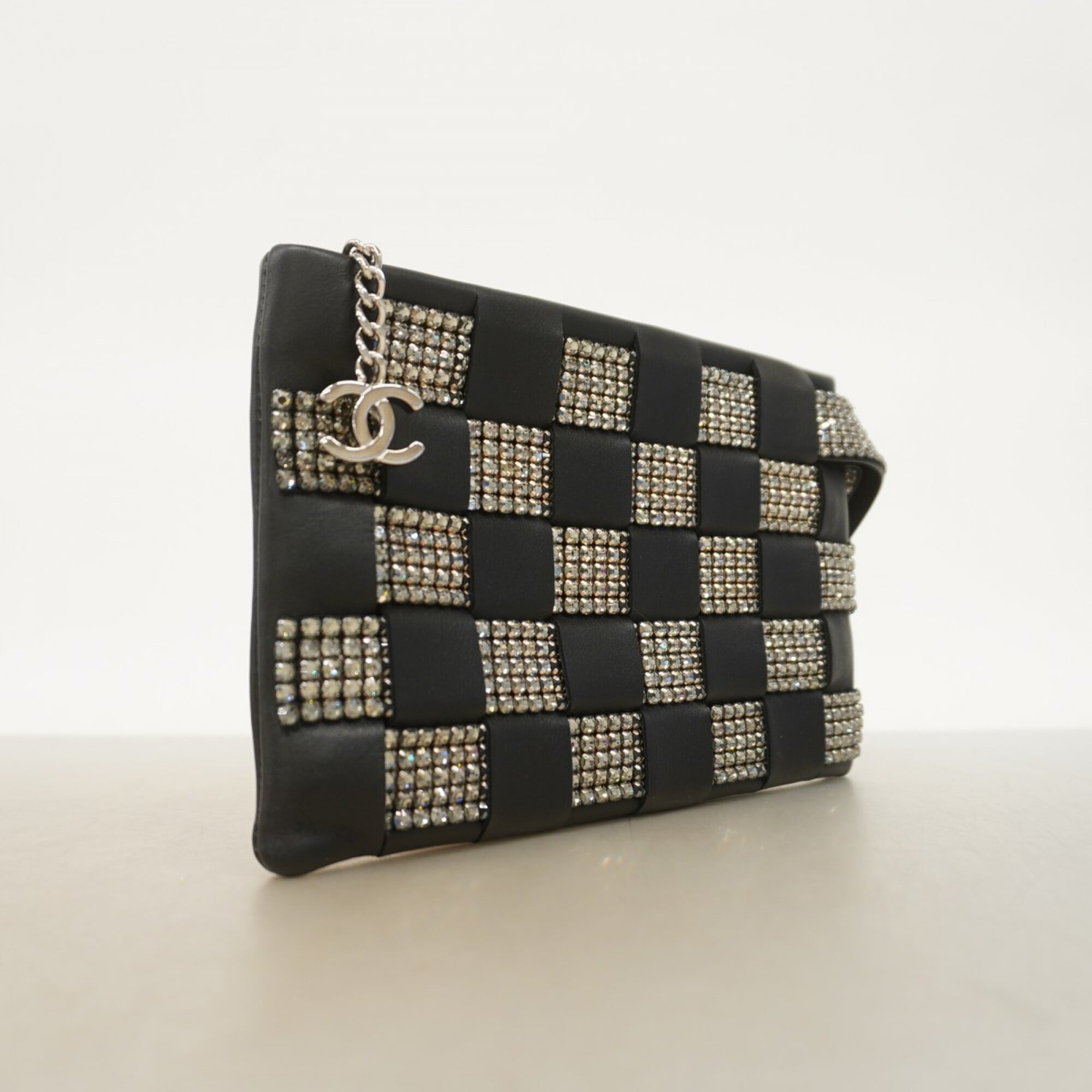 Chanel Black Leather Pouch (Pre-Owned)