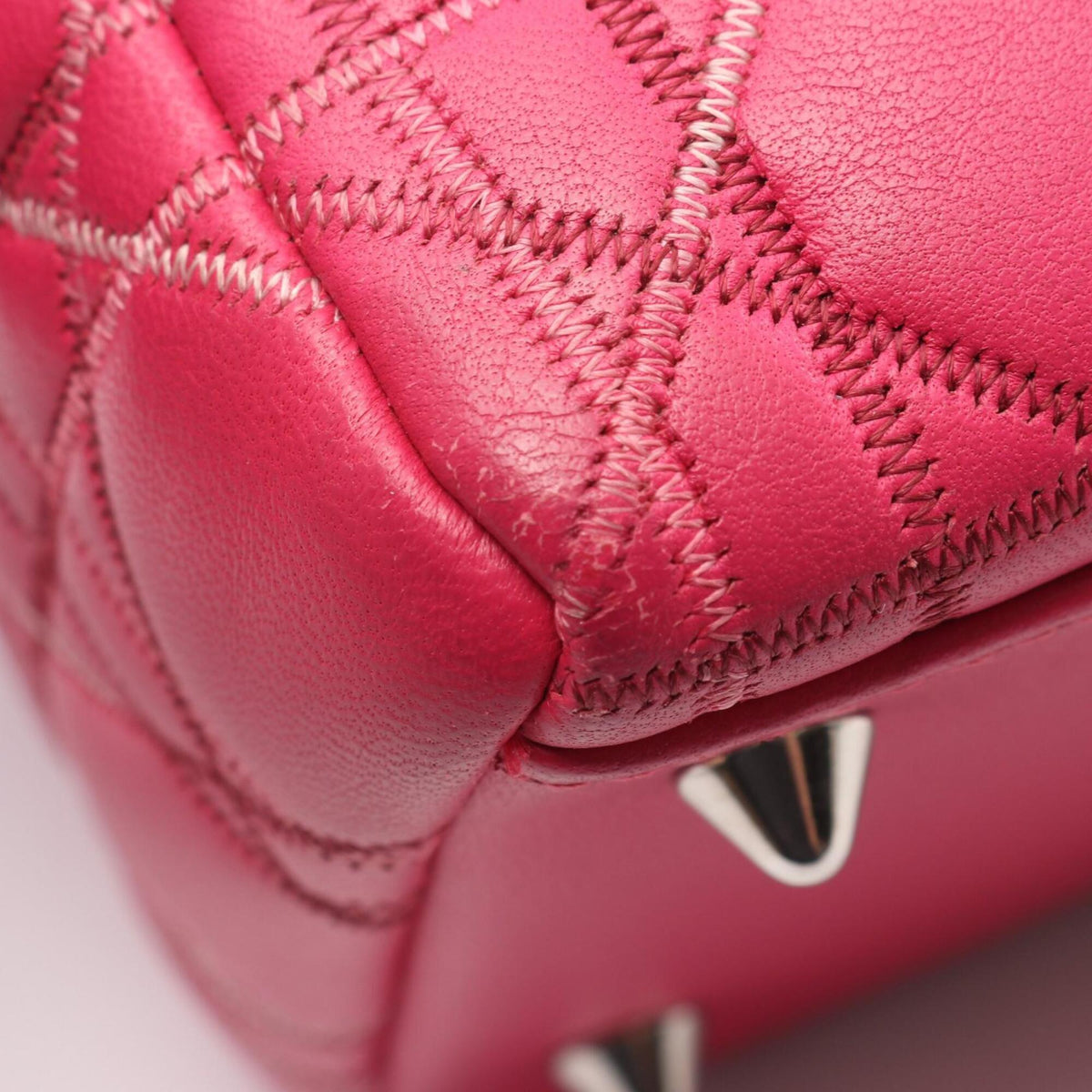 Christian Dior Pink Leather Handbag (Pre-Owned)
