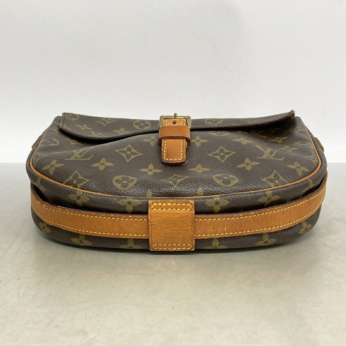Louis Vuitton Brown Shoulder Bag (Pre-Owned)