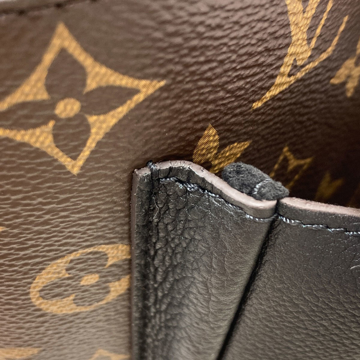 Louis Vuitton Monogram Monogram Canvas Handbag (Pre-Owned)