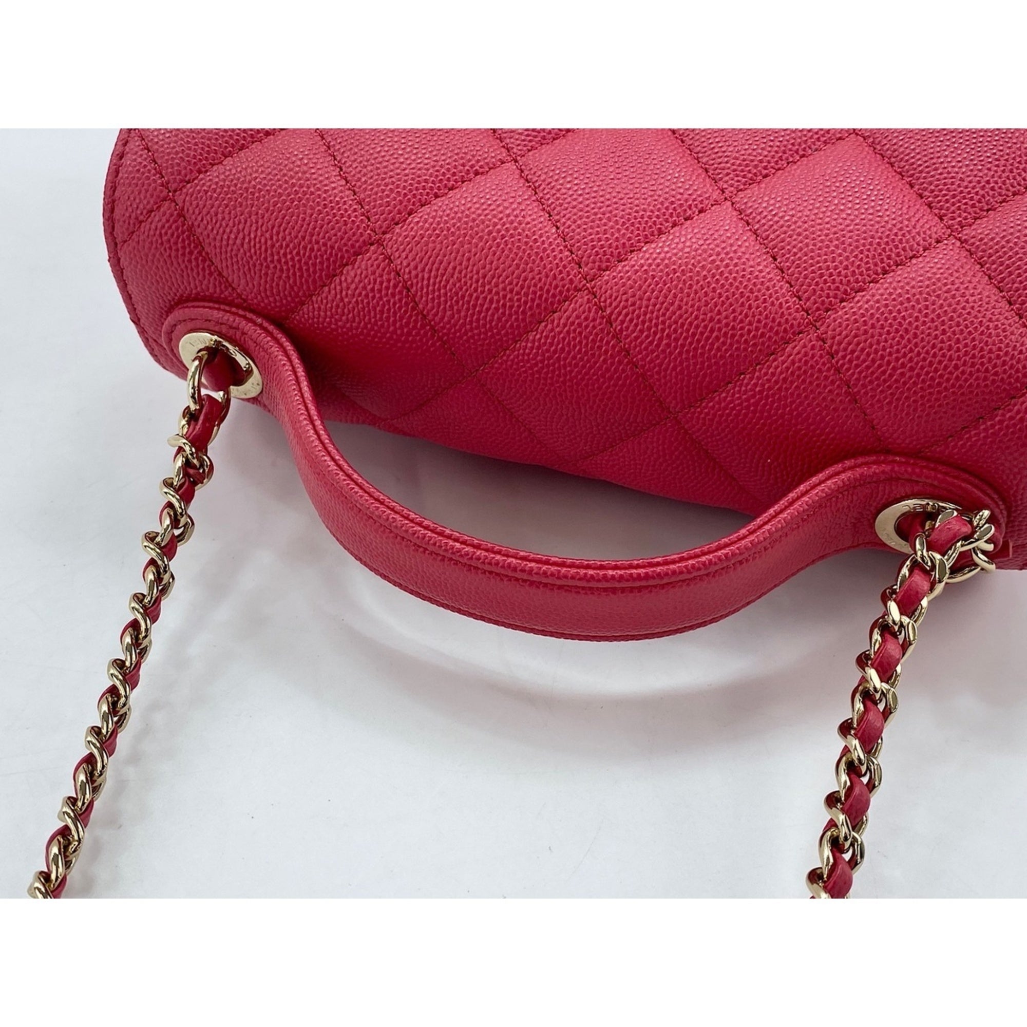 Chanel Red Color Shoulder Bag (Pre-Owned)