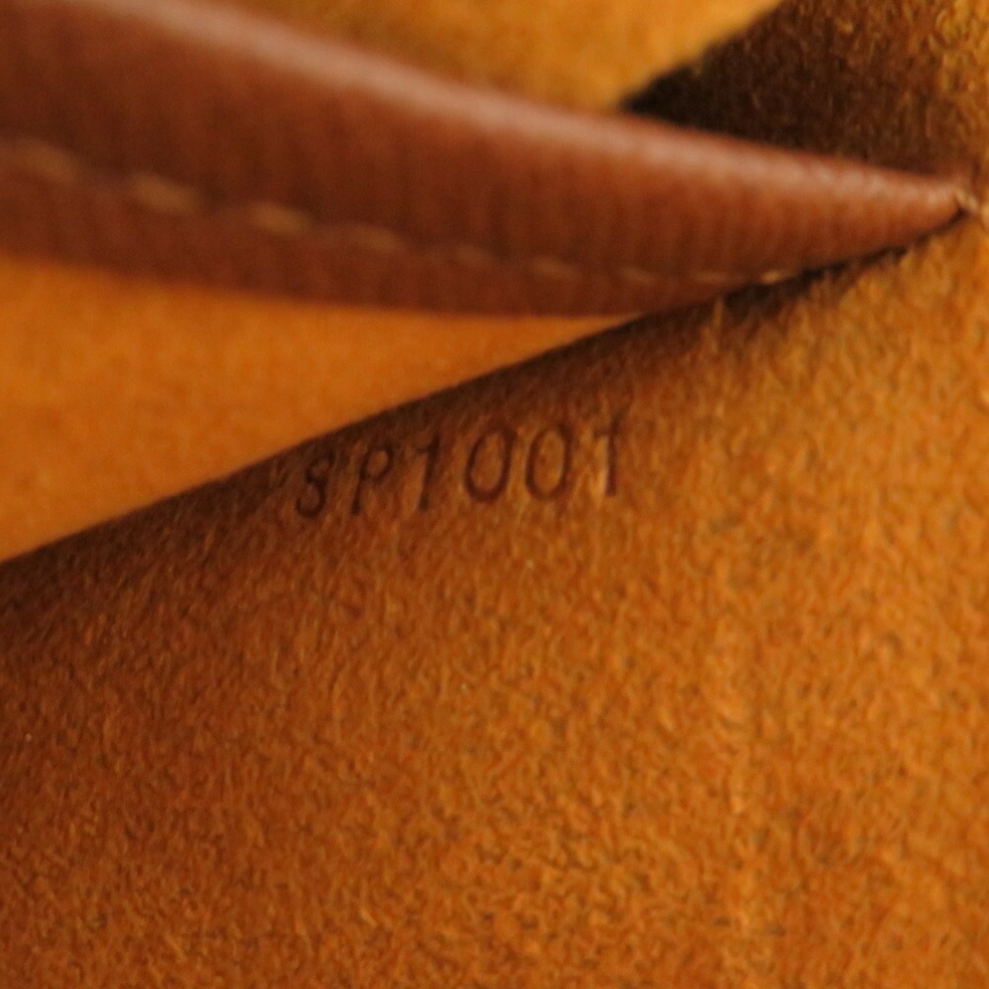 Louis Vuitton Brown Monogram Monogram Shoulder Bag (Pre-Owned)