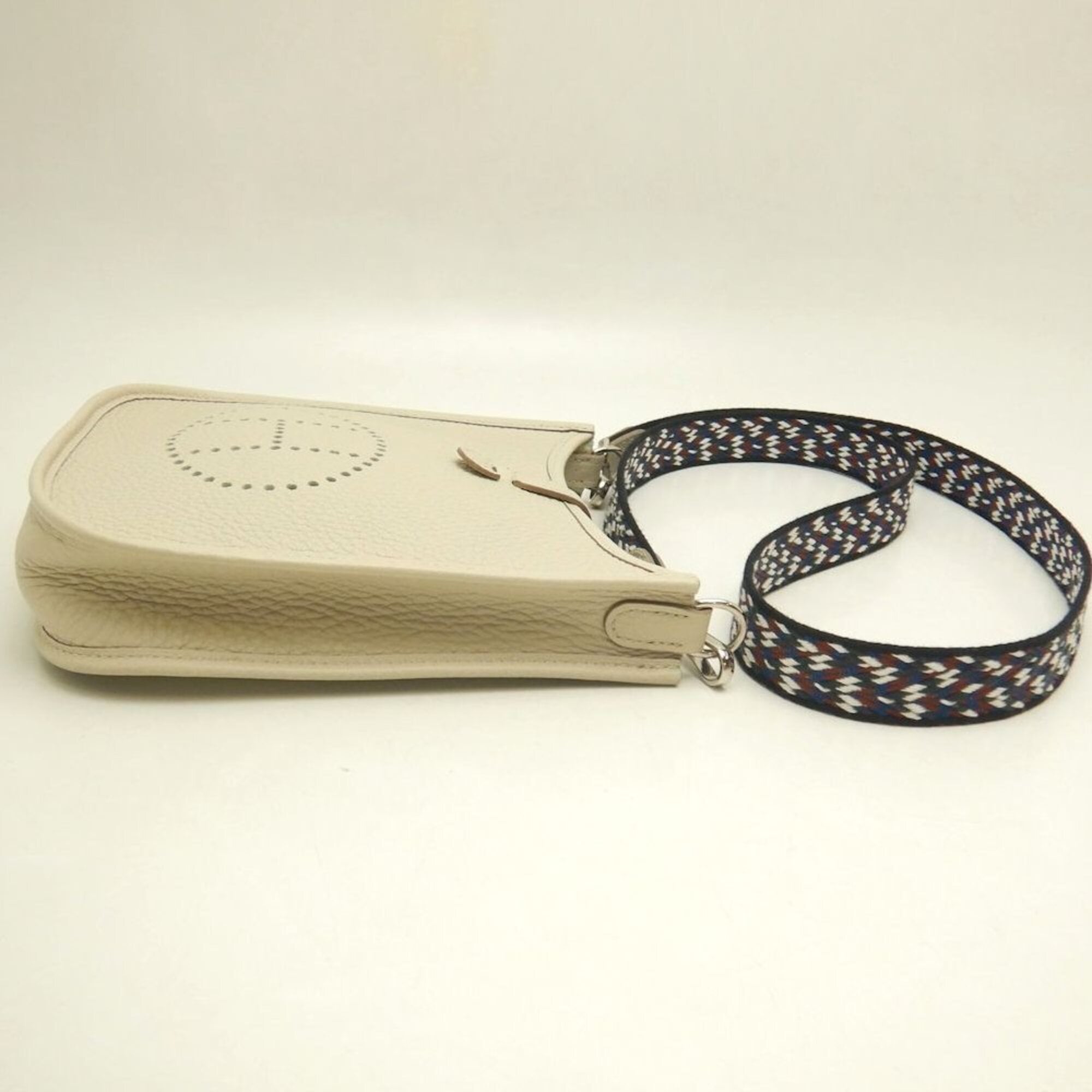 Hermes Silver Taurillon Clemence Leather Shoulder Bag (Pre-Owned)
