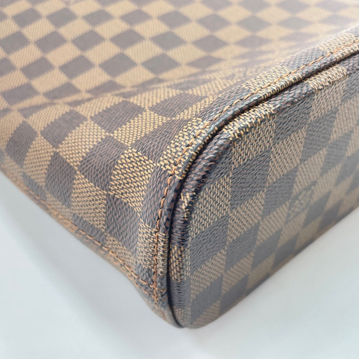 Louis Vuitton Brown Tote Bag (Pre-Owned)