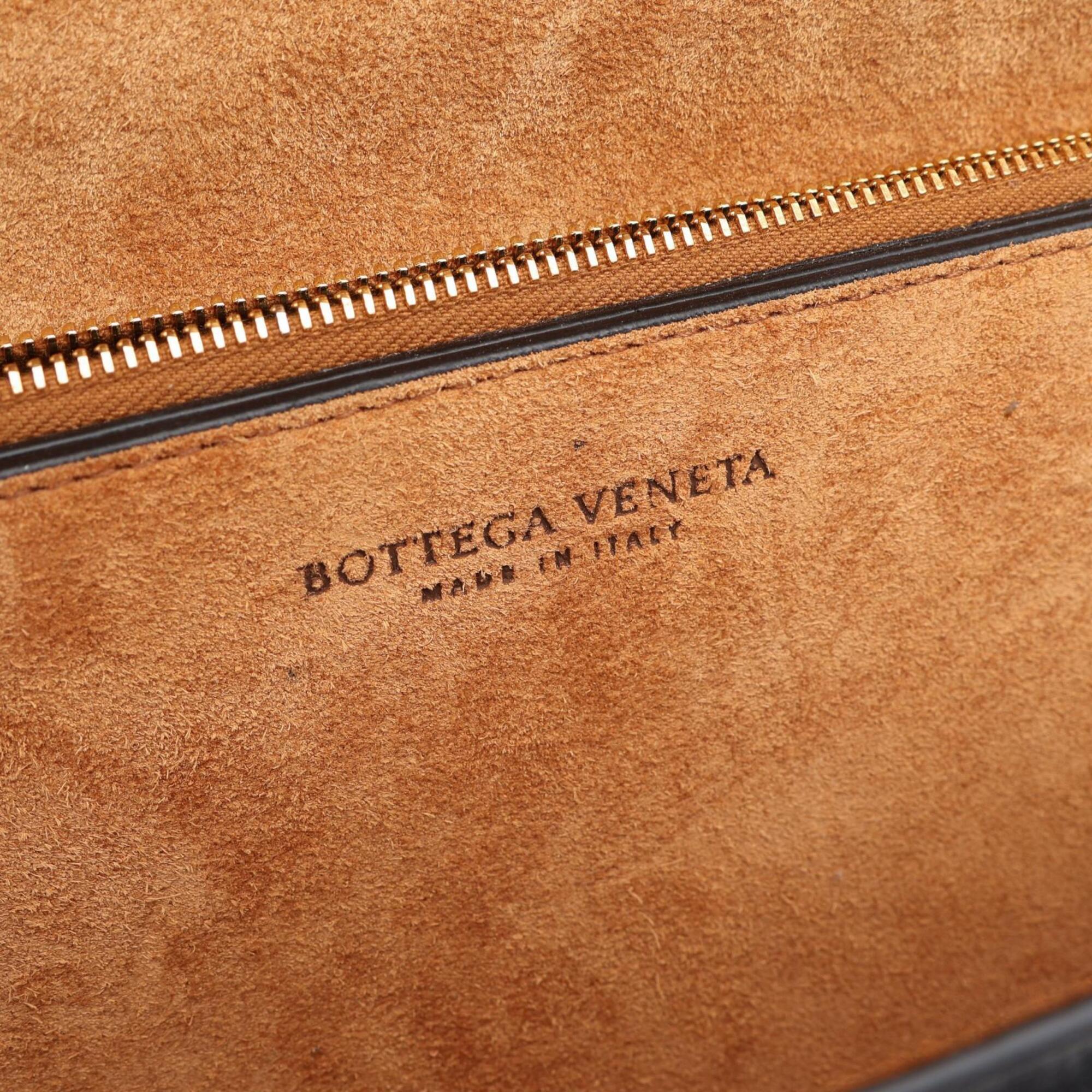 Bottega Veneta Black Leather Handbag Shoulder Bag (Pre-Owned)