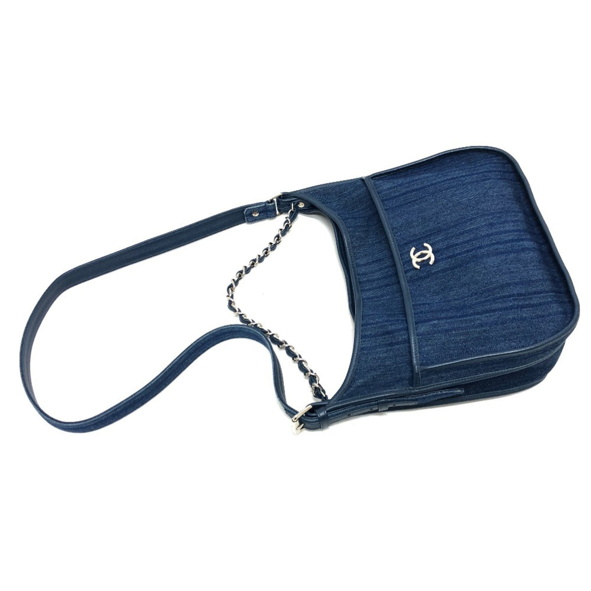 Chanel Blue Denim Shoulder Bag (Pre-Owned)