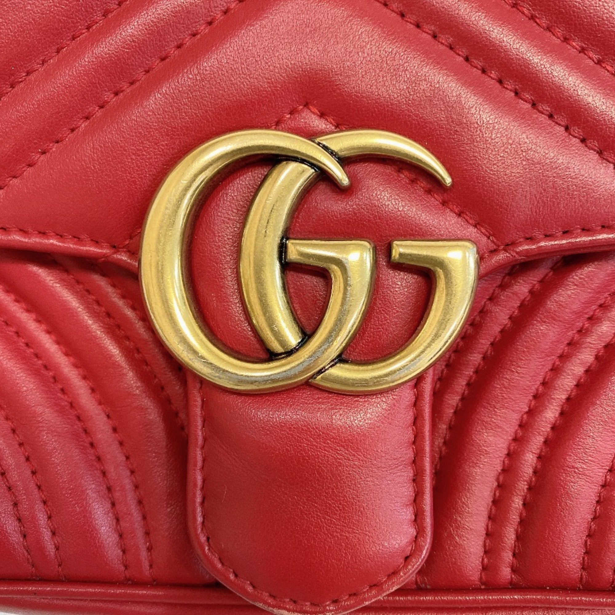 Gucci Red Color Leather Shoulder Bag (Pre-Owned)