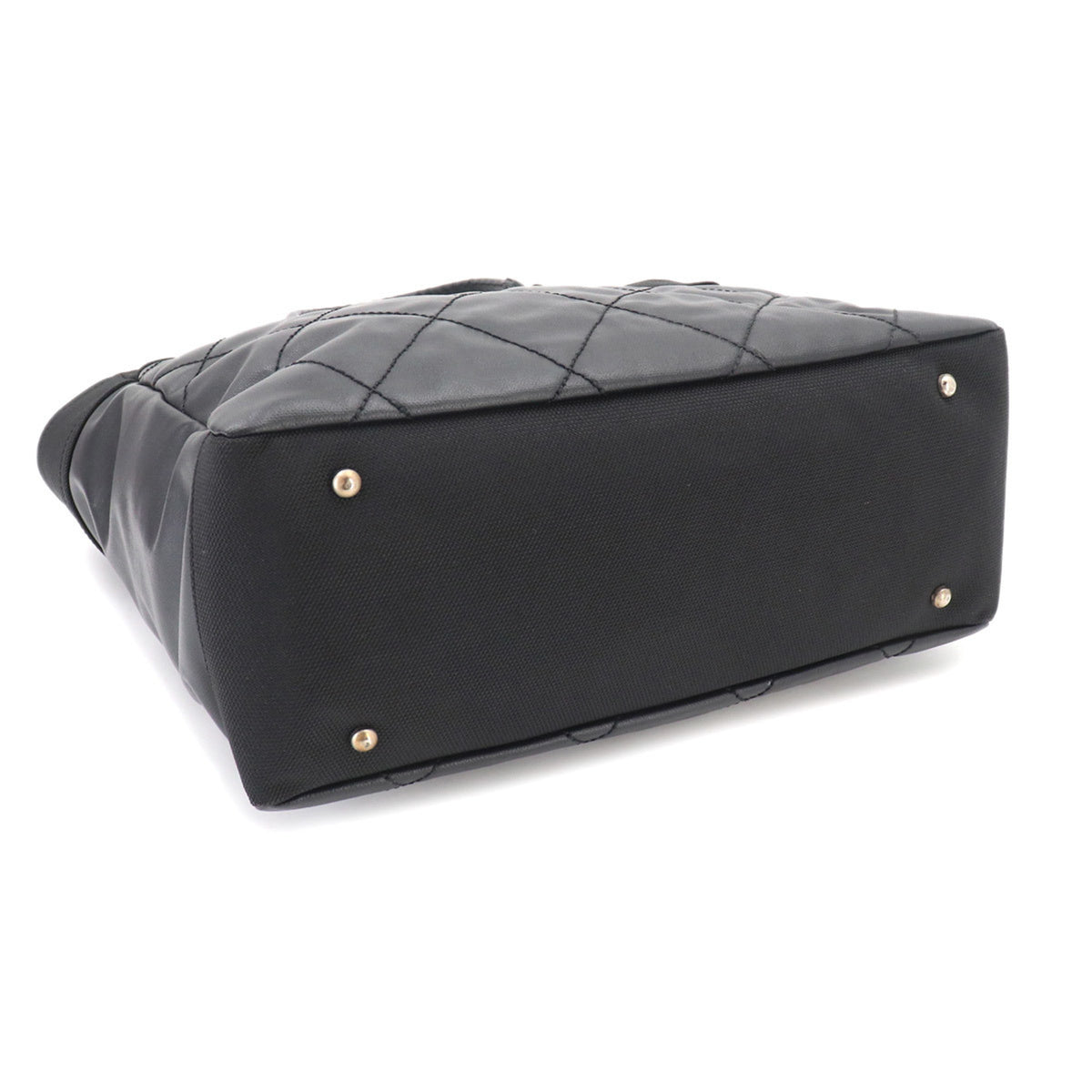 Chanel Black Nylon Handbag Tote Bag (Pre-Owned)