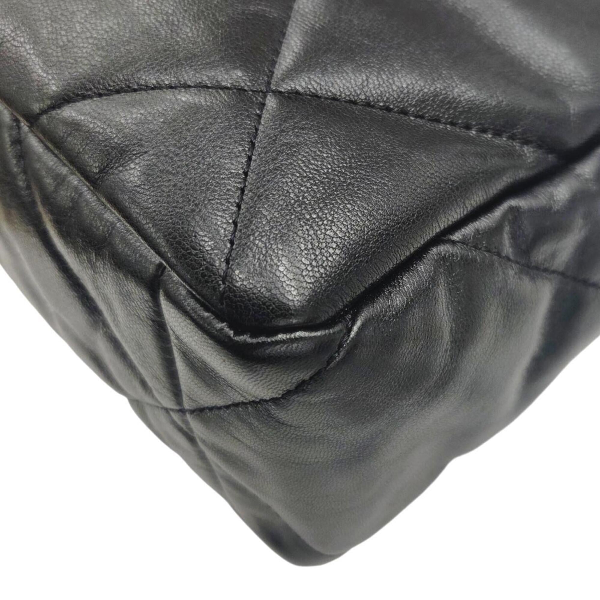 Chanel Black Leather Shoulder Bag (Pre-Owned)