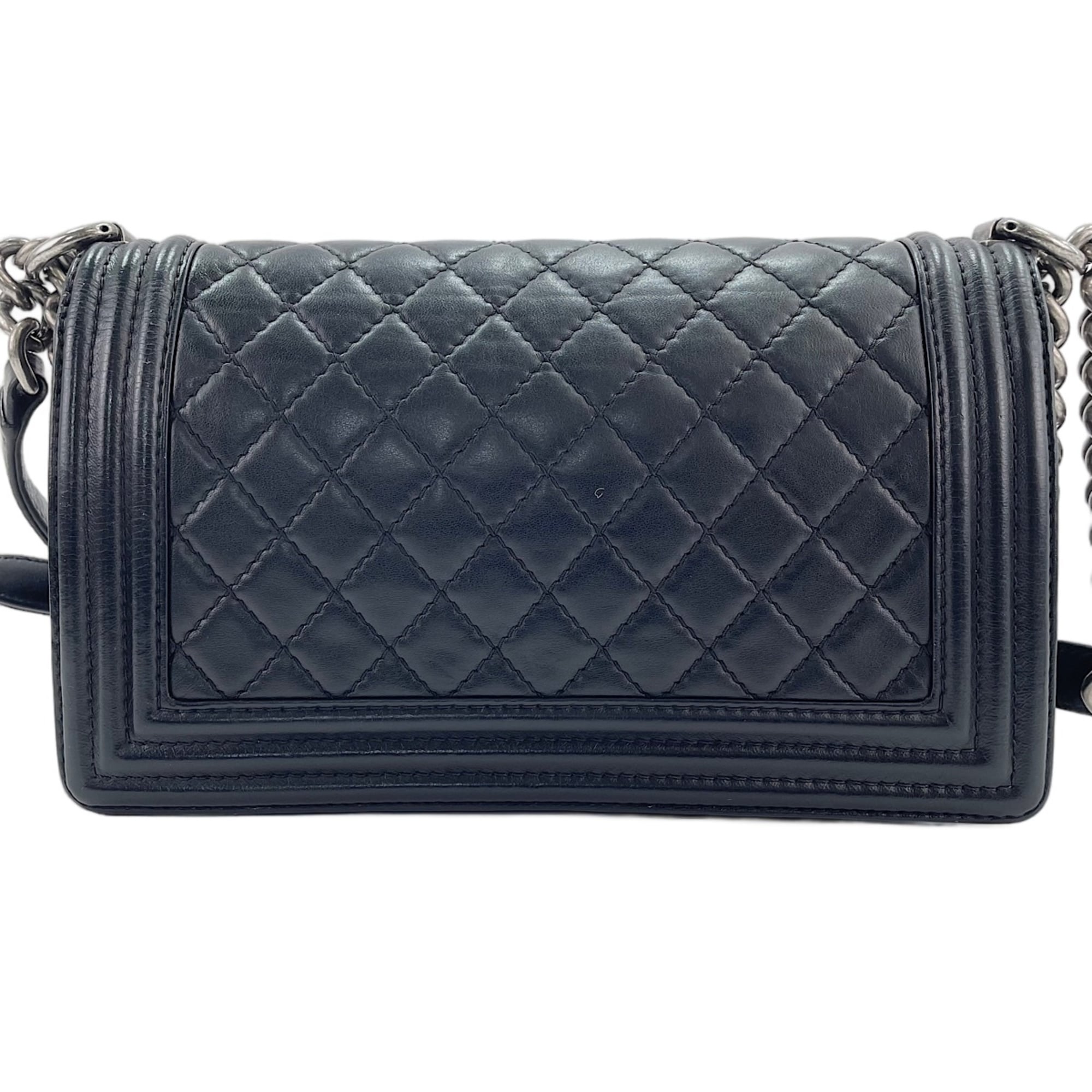 Chanel Boy Chanel Black Leather Shoulder Bag (Pre-Owned)