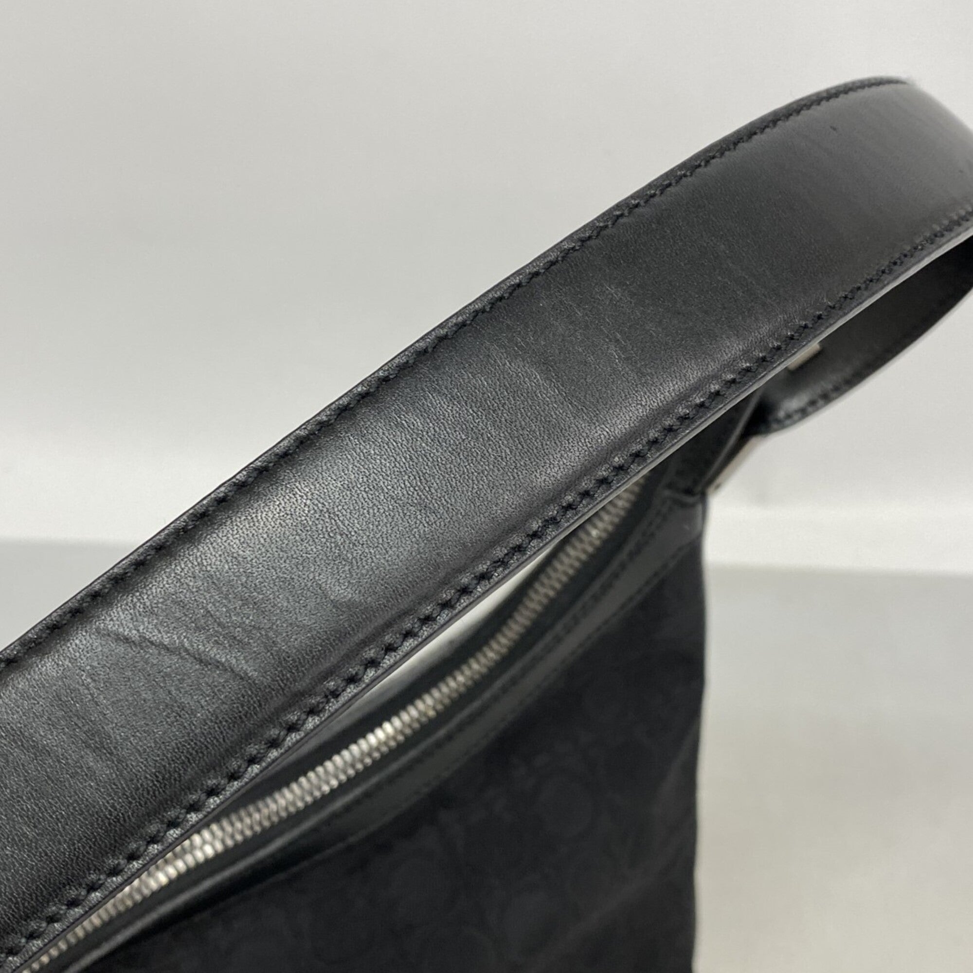Salvatore Ferragamo Black Canvas Shoulder Bag (Pre-Owned)