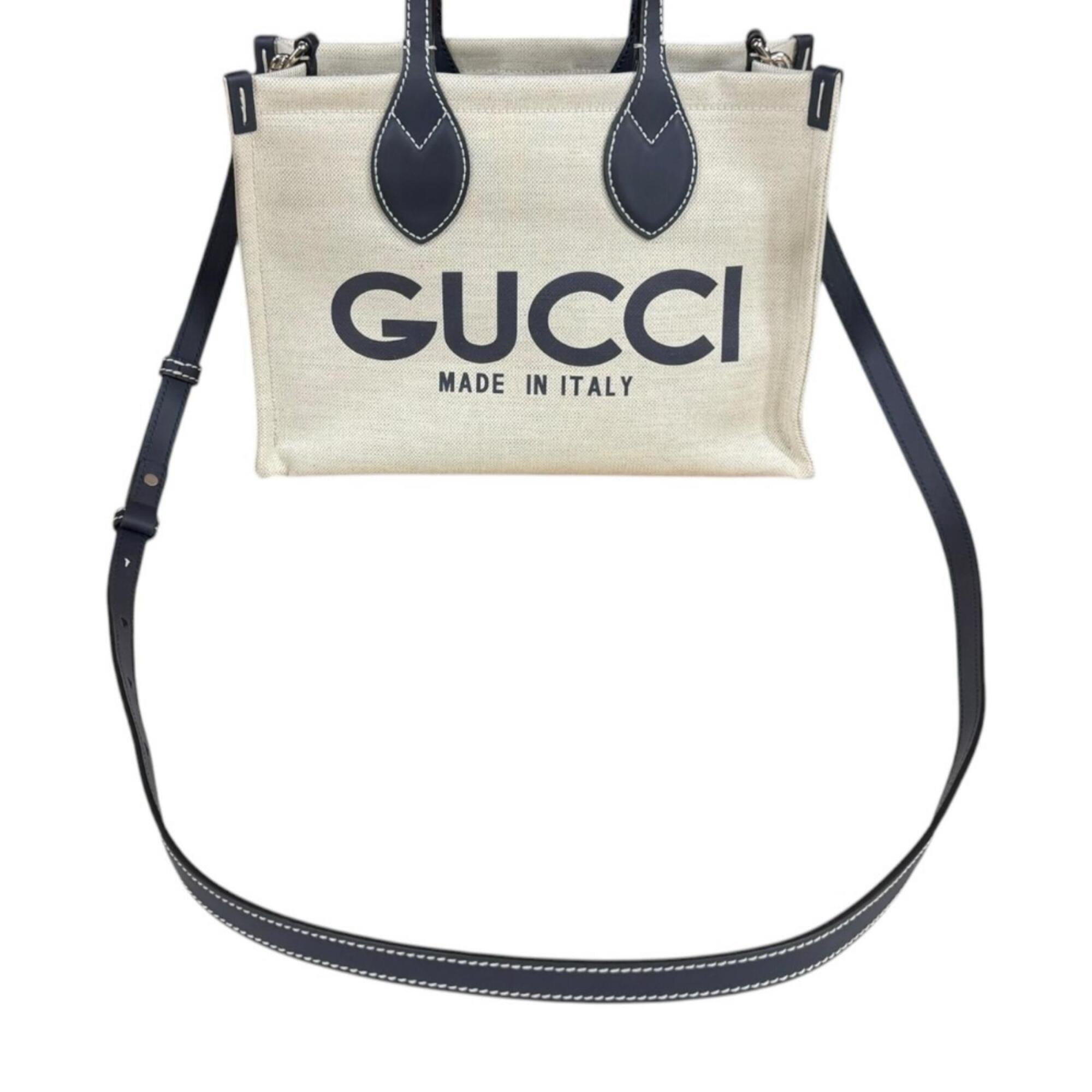 Gucci Beige Navy Canvas Leather Handbag Shoulder Bag (Pre-Owned)
