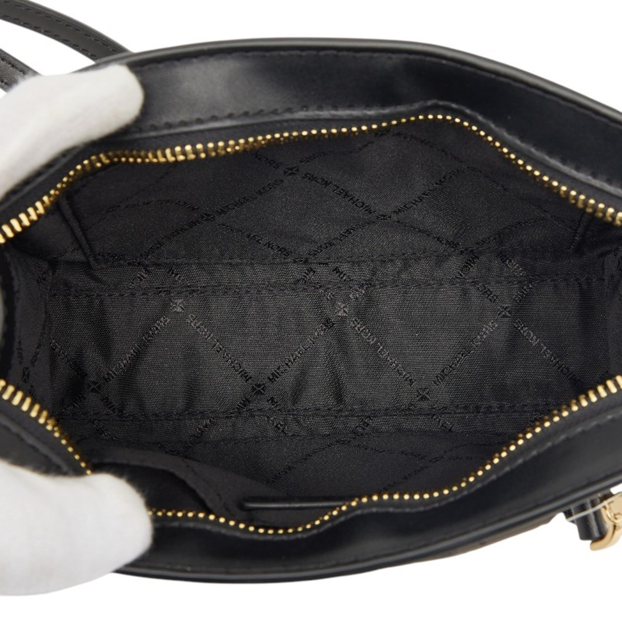 Michael Kors Black Leather Shoulder Bag (Pre-Owned)