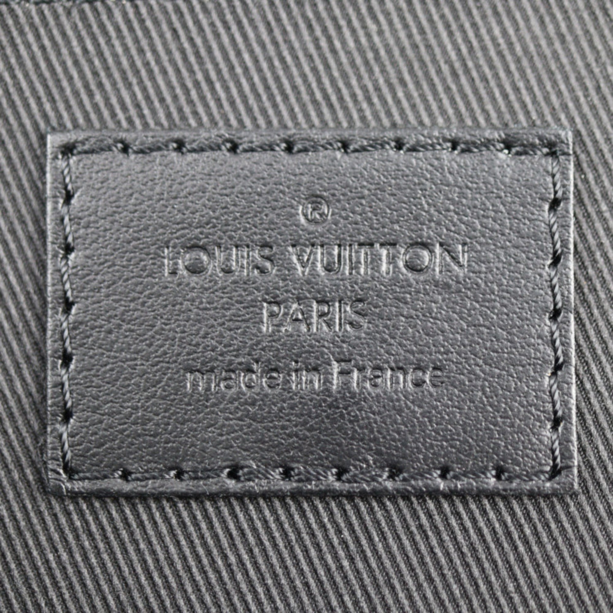 Louis Vuitton Black Leather Clutch Bag (Pre-Owned)