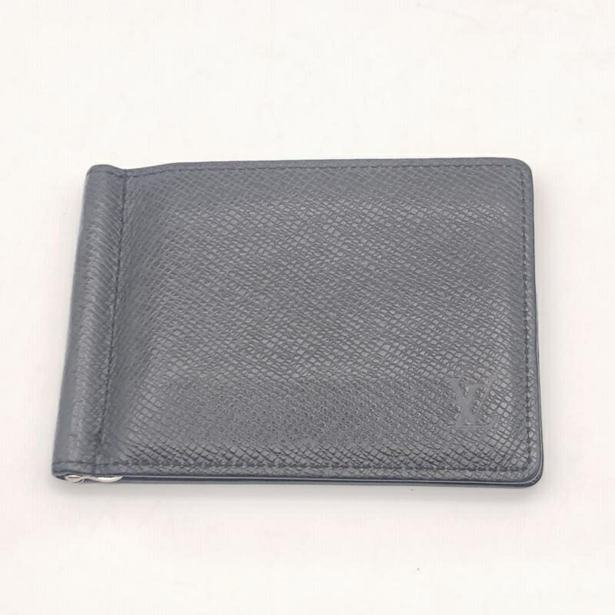 Louis Vuitton Black Taiga Leather Card Wallet (Pre-Owned)