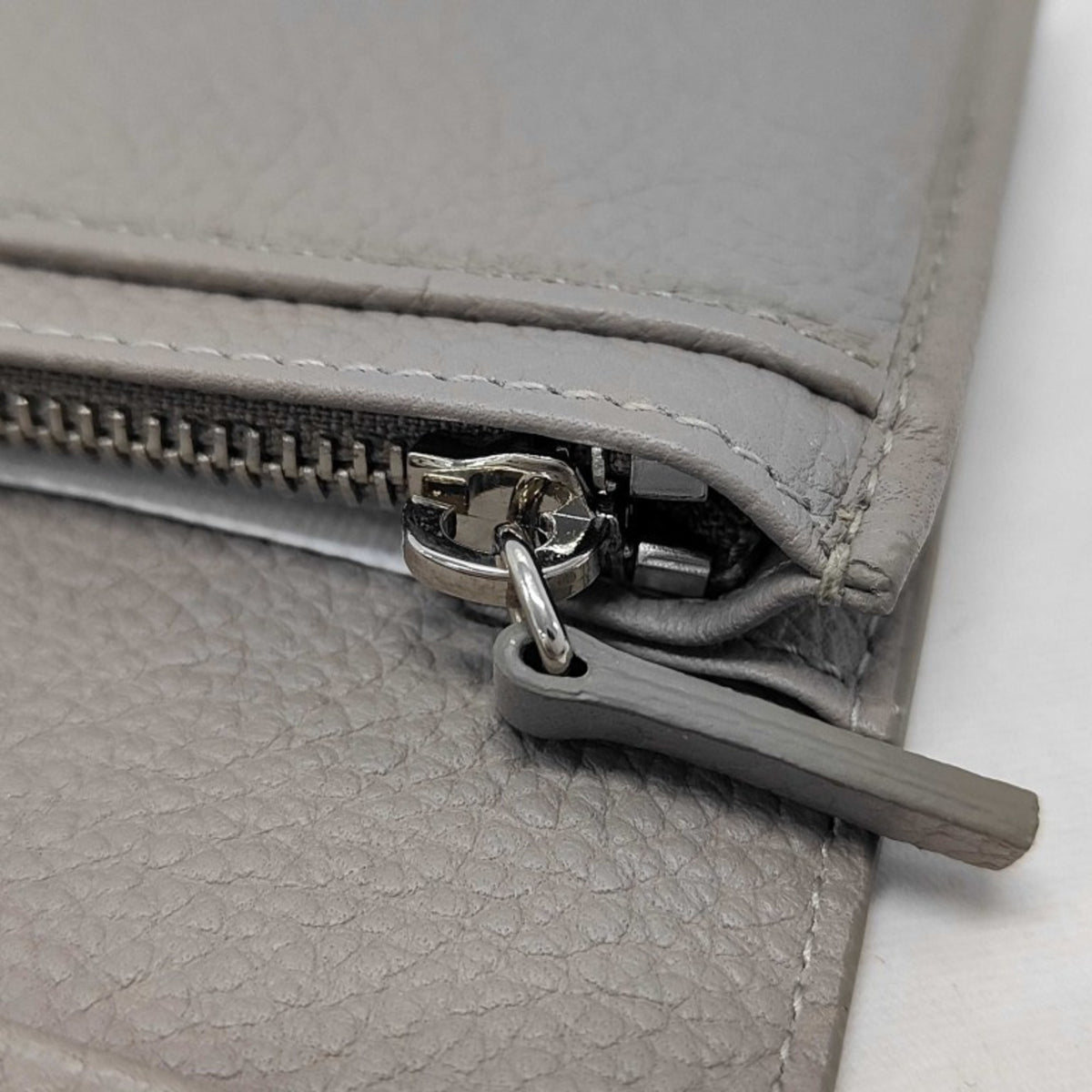 Dior Homme Gray Leather Long Wallet (Bi-Fold) (Pre-Owned)