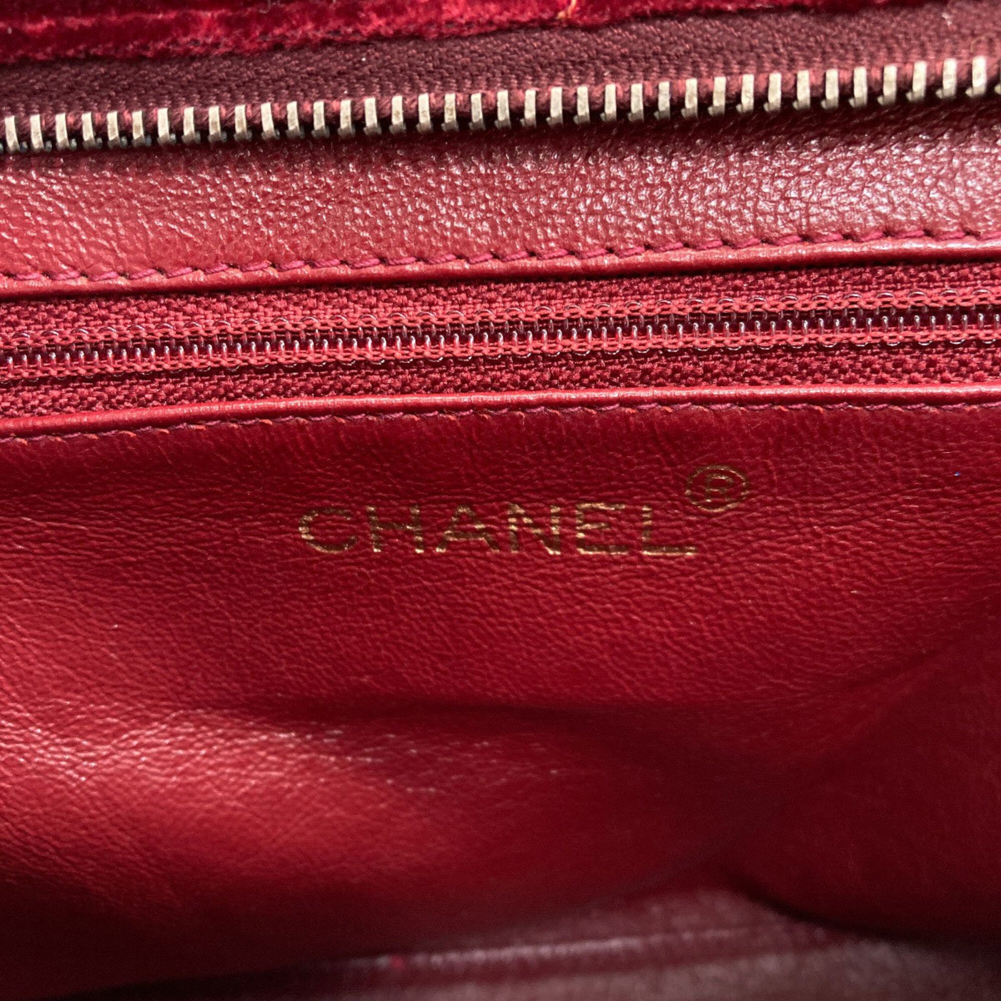 Chanel Red Color Tote Bag (Pre-Owned)