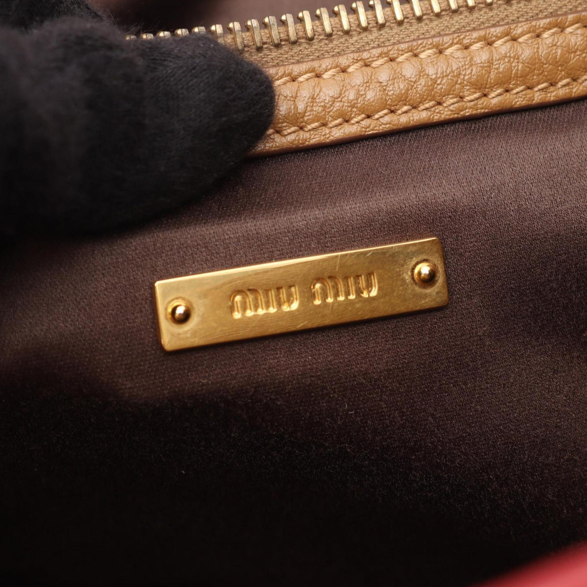 Miu Miu Red Color Leather Handbag Tote Bag (Pre-Owned)