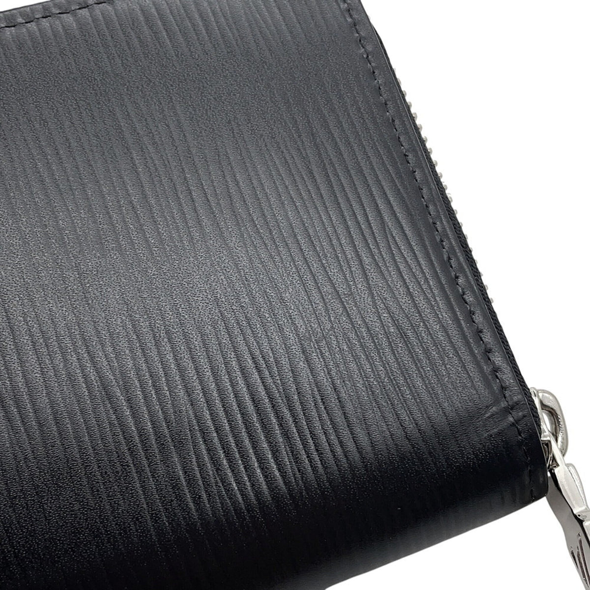 Louis Vuitton Epi Black Noir Epi Leather Long Wallet (Bi-Fold) (Pre-Owned)