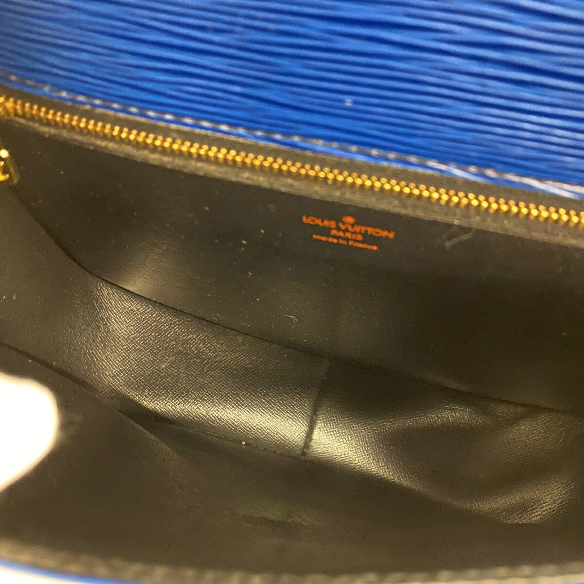 Louis Vuitton Toledo Blue Shoulder Bag (Pre-Owned)