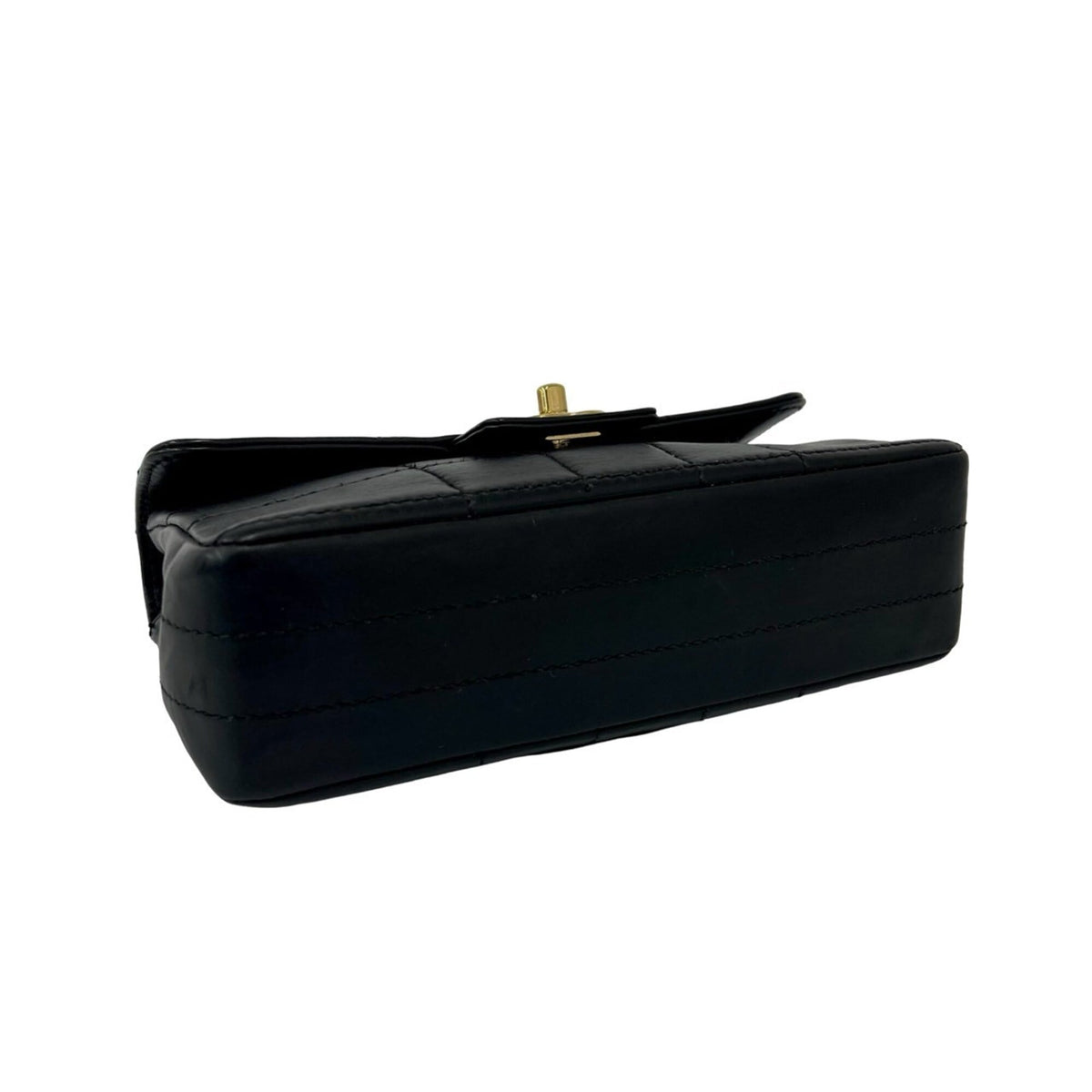 Chanel Black Leather Pochette Shoulder Bag (Pre-Owned)