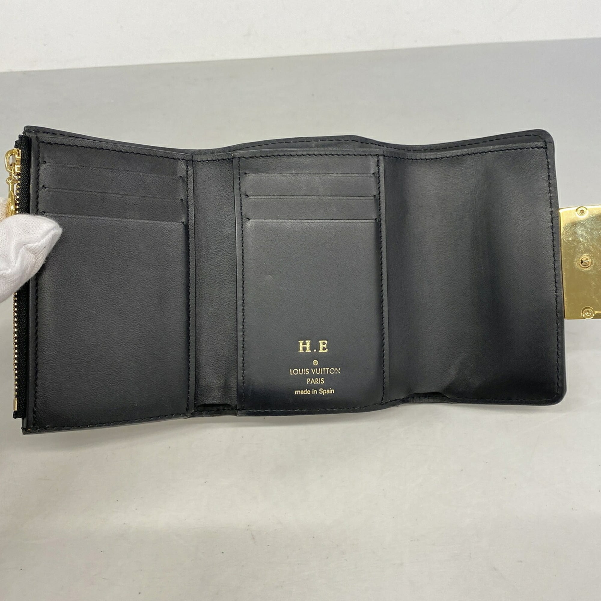 Louis Vuitton Brown Wallet (Tri-Fold) (Pre-Owned)