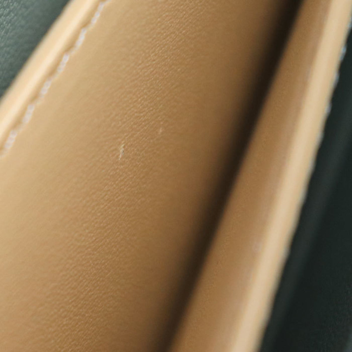 Loewe Beige Leather Clutch Bag (Pre-Owned)