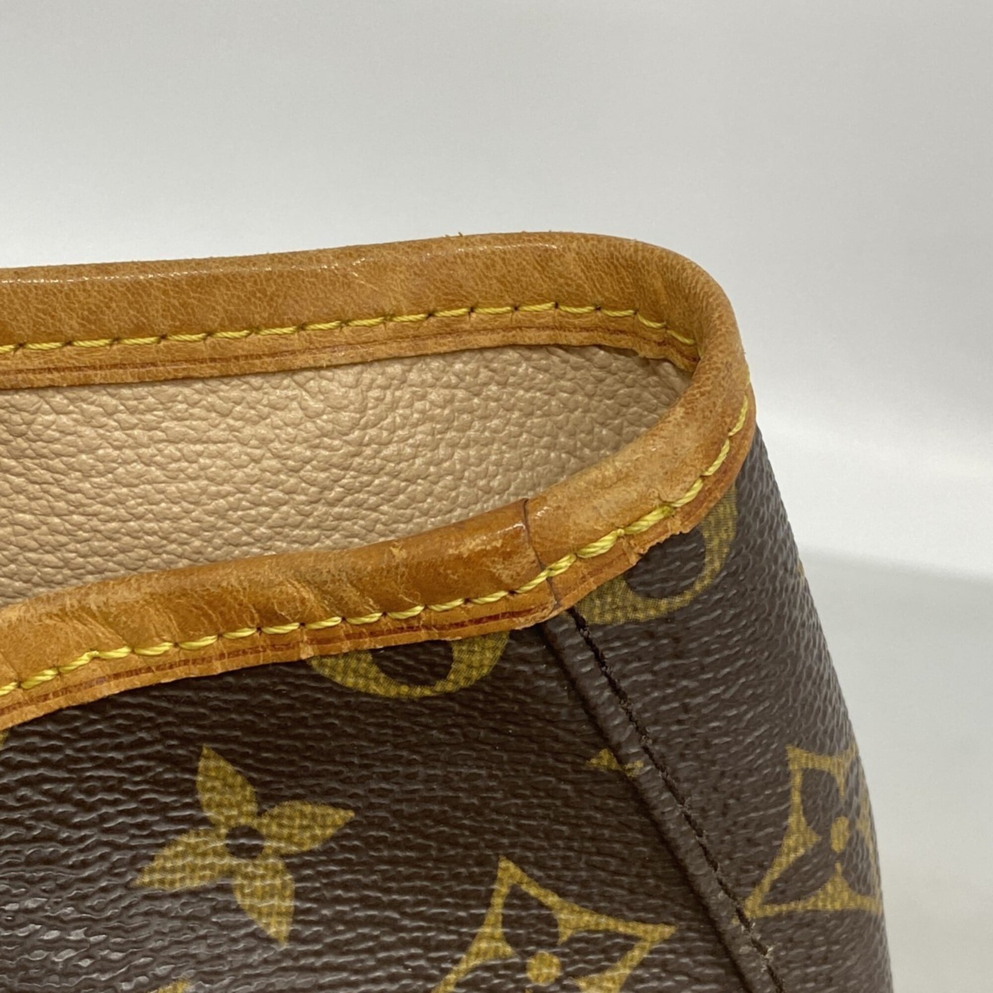 Louis Vuitton Brown Tote Bag (Pre-Owned)