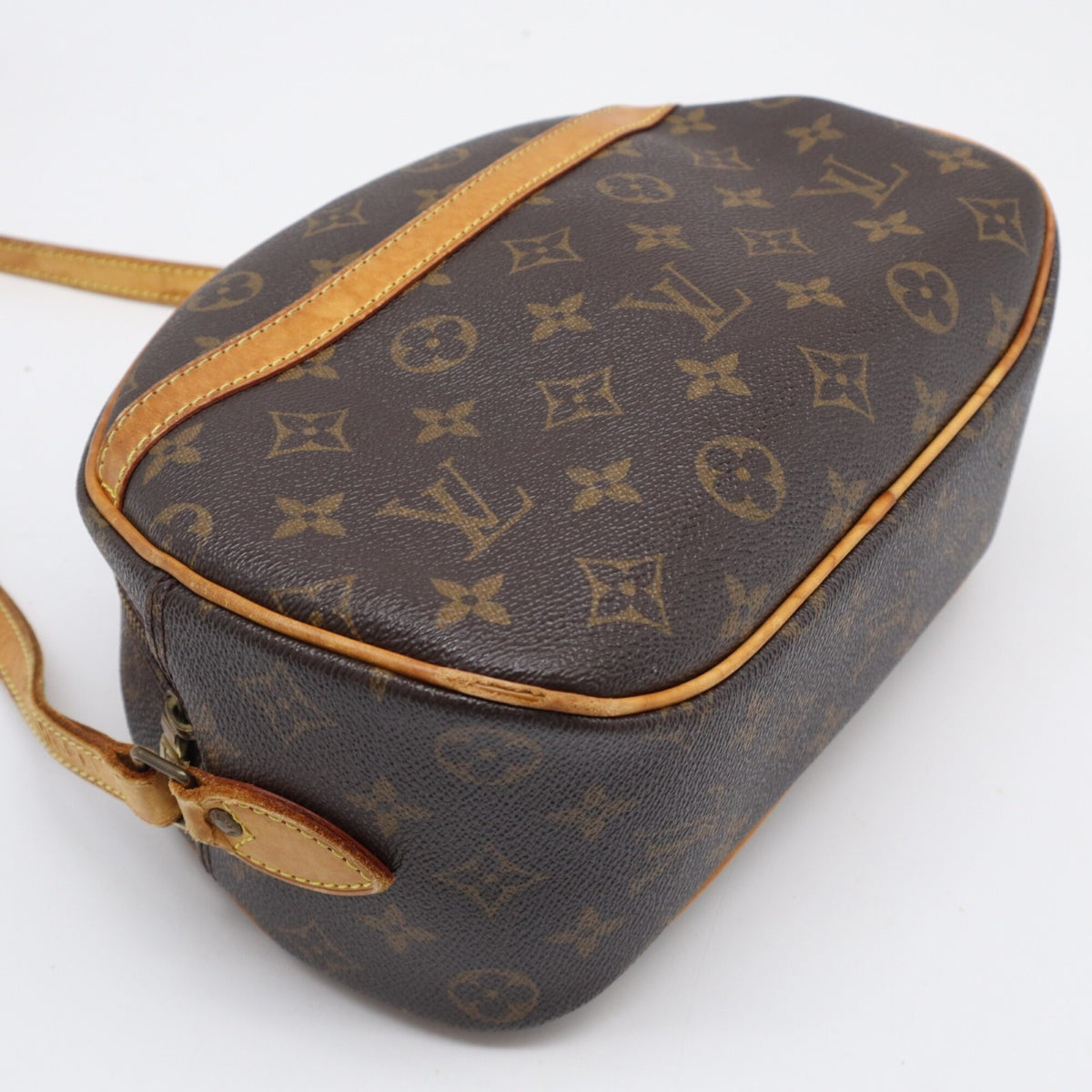 Louis Vuitton Brown Coated Canvas Leather Shoulder Bag (Pre-Owned)