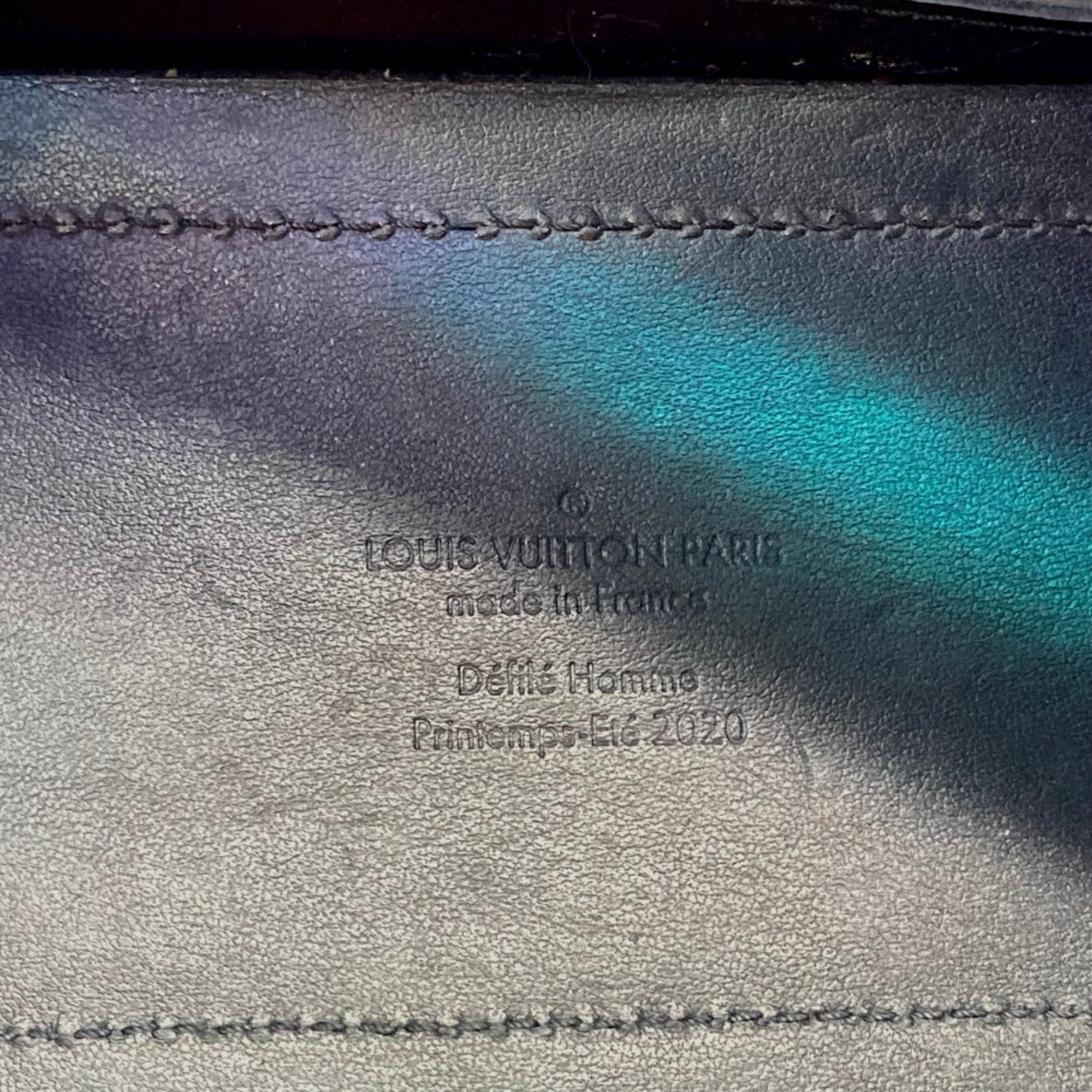 Louis Vuitton Black Leather Shoulder Bag (Pre-Owned)