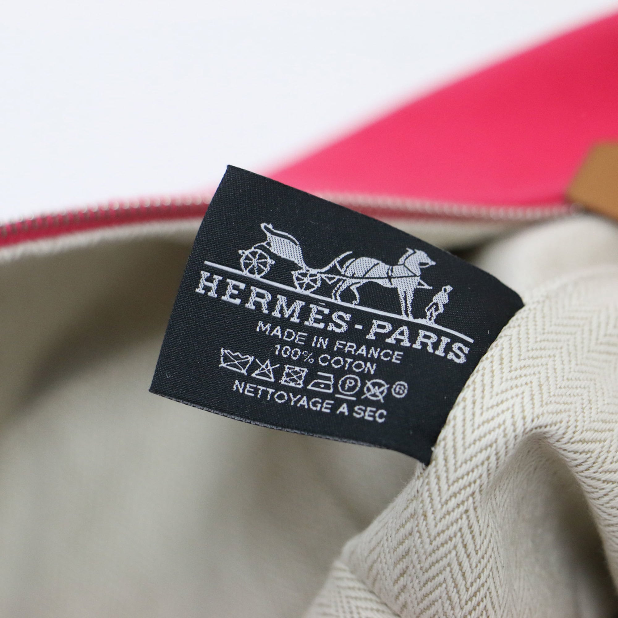 Hermes Black Pink Cotton Pouch (Pre-Owned)